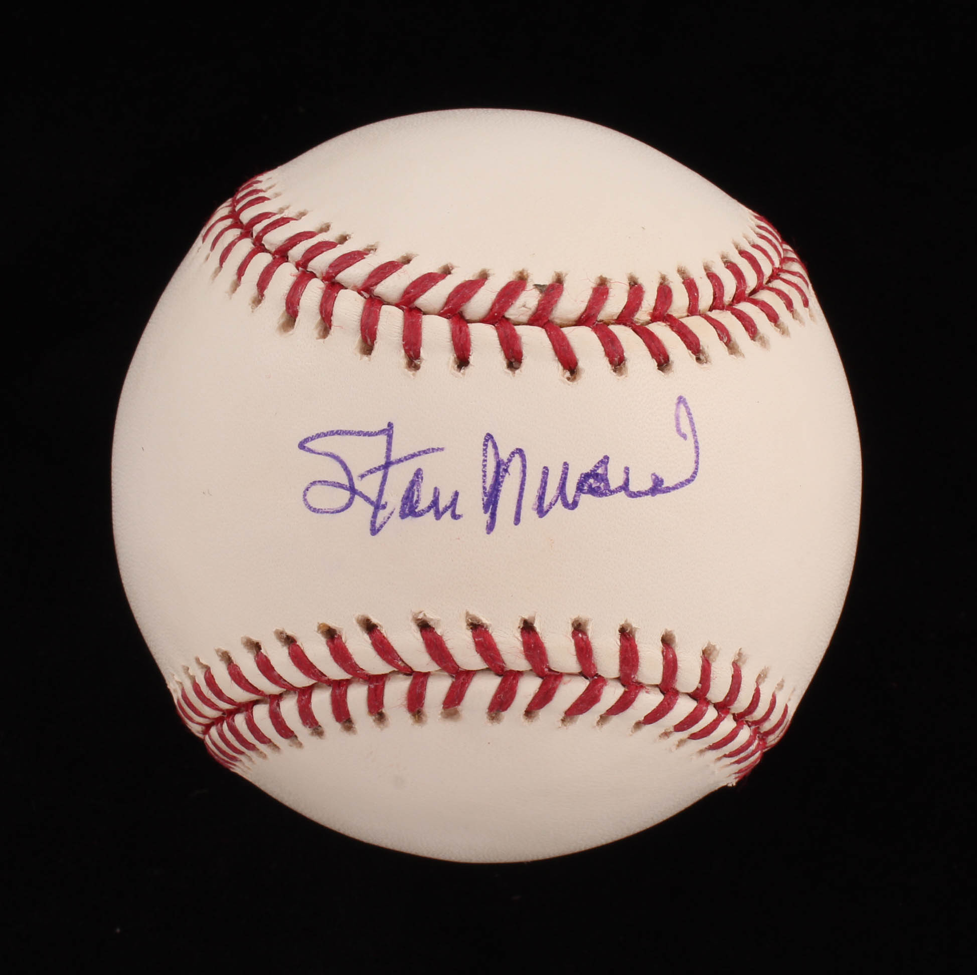 Stan Musial Signed OML Baseball (Stan Musial COA) at PristineAuction.com Stan Musial Signed OML Baseball (Stan Musial COA) at PristineAuction.com