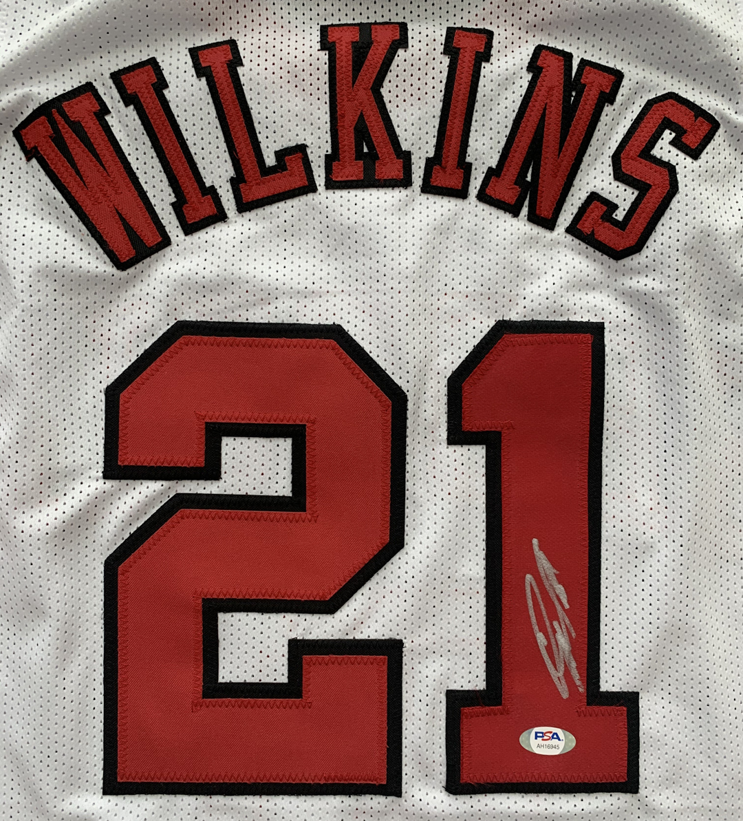 Dominique Wilkins Signed Jersey (PSA COA) at PristineAuction.com Dominique Wilkins Signed Jersey (PSA COA) at PristineAuction.com