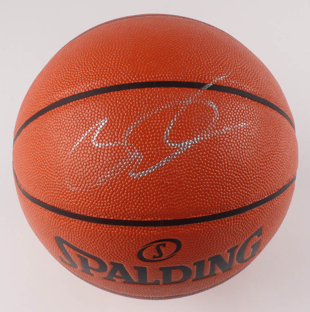 Dwyane Wade Signed NBA Game Ball Series Basketball (PSA COA) at PristineAuction.com Dwyane Wade Signed NBA Game Ball Series Basketball (PSA COA) at PristineAuction.com