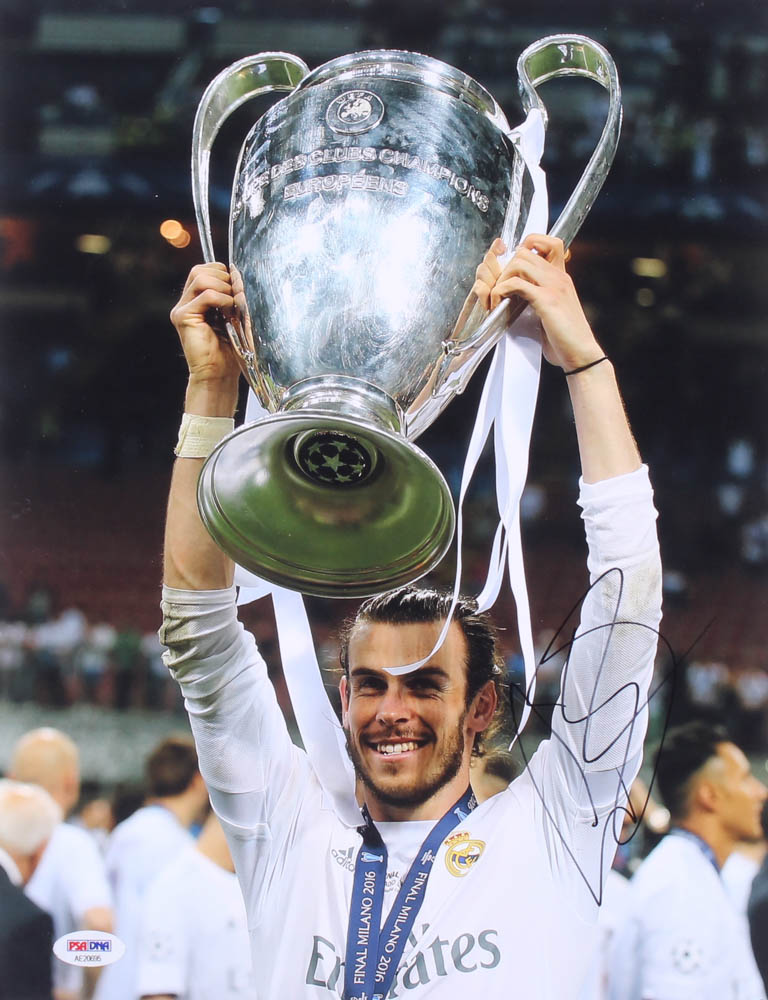 Gareth Bale Signed Real Madrid 11x14 Photo (PSA Hologram) at PristineAuction.com Gareth Bale Signed Real Madrid 11x14 Photo (PSA Hologram) at PristineAuction.com