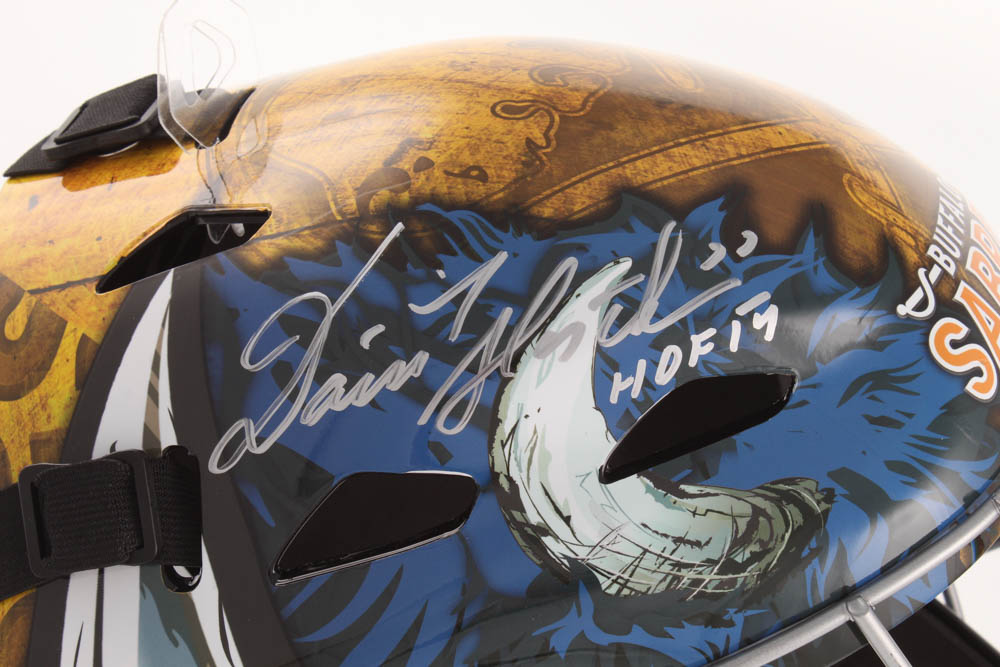 Dominik Hasek Signed Sabres Full Size Goalie Mask Inscribed "HOF 14" (Schwartz COA) at PristineAuction.com Dominik Hasek Signed Sabres Full Size Goalie Mask Inscribed "HOF 14" (Schwartz COA) at PristineAuction.com