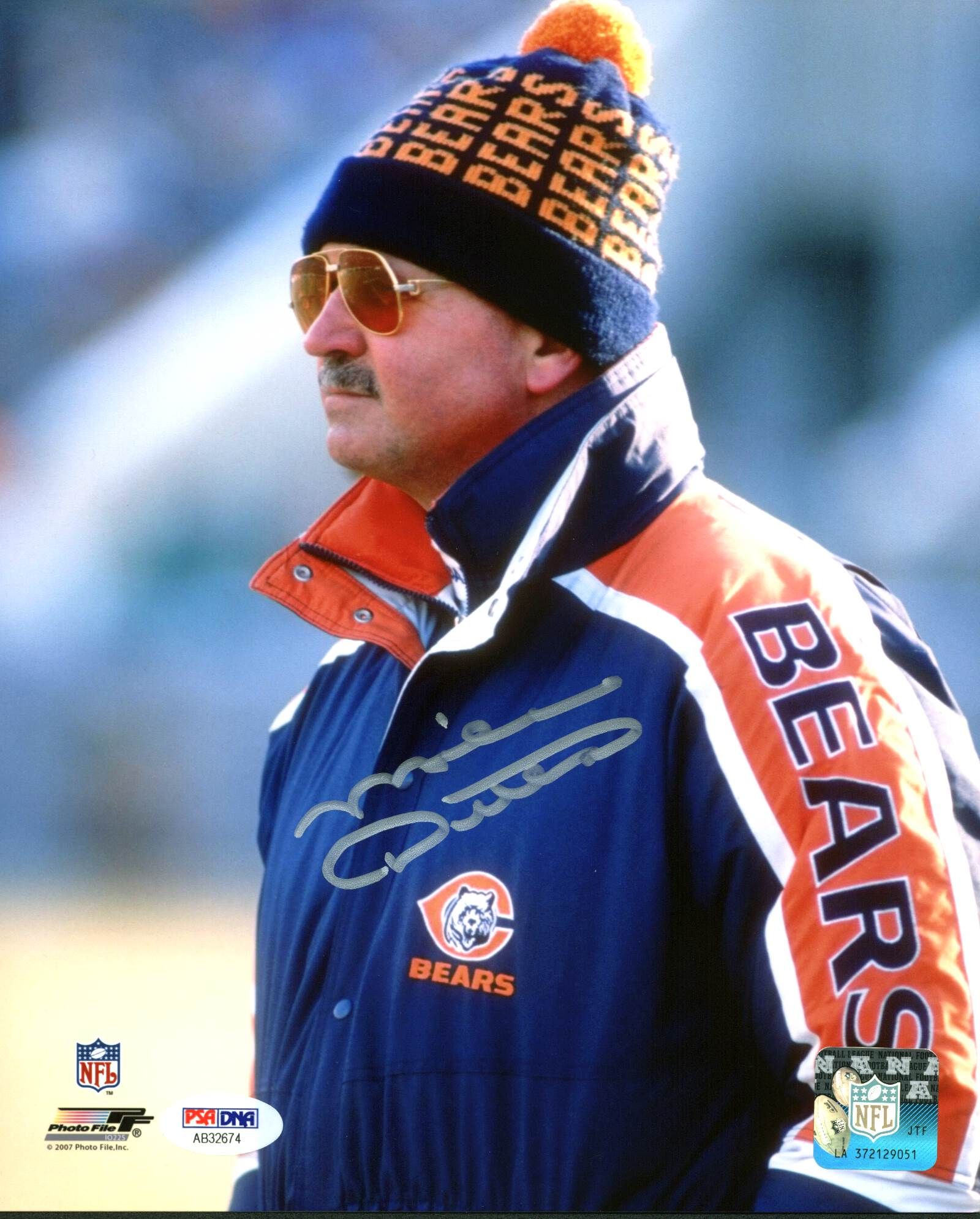 Mike Ditka Signed Bears 8x10 Photo (PSA COA) at PristineAuction.com Mike Ditka Signed Bears 8x10 Photo (PSA COA) at PristineAuction.com