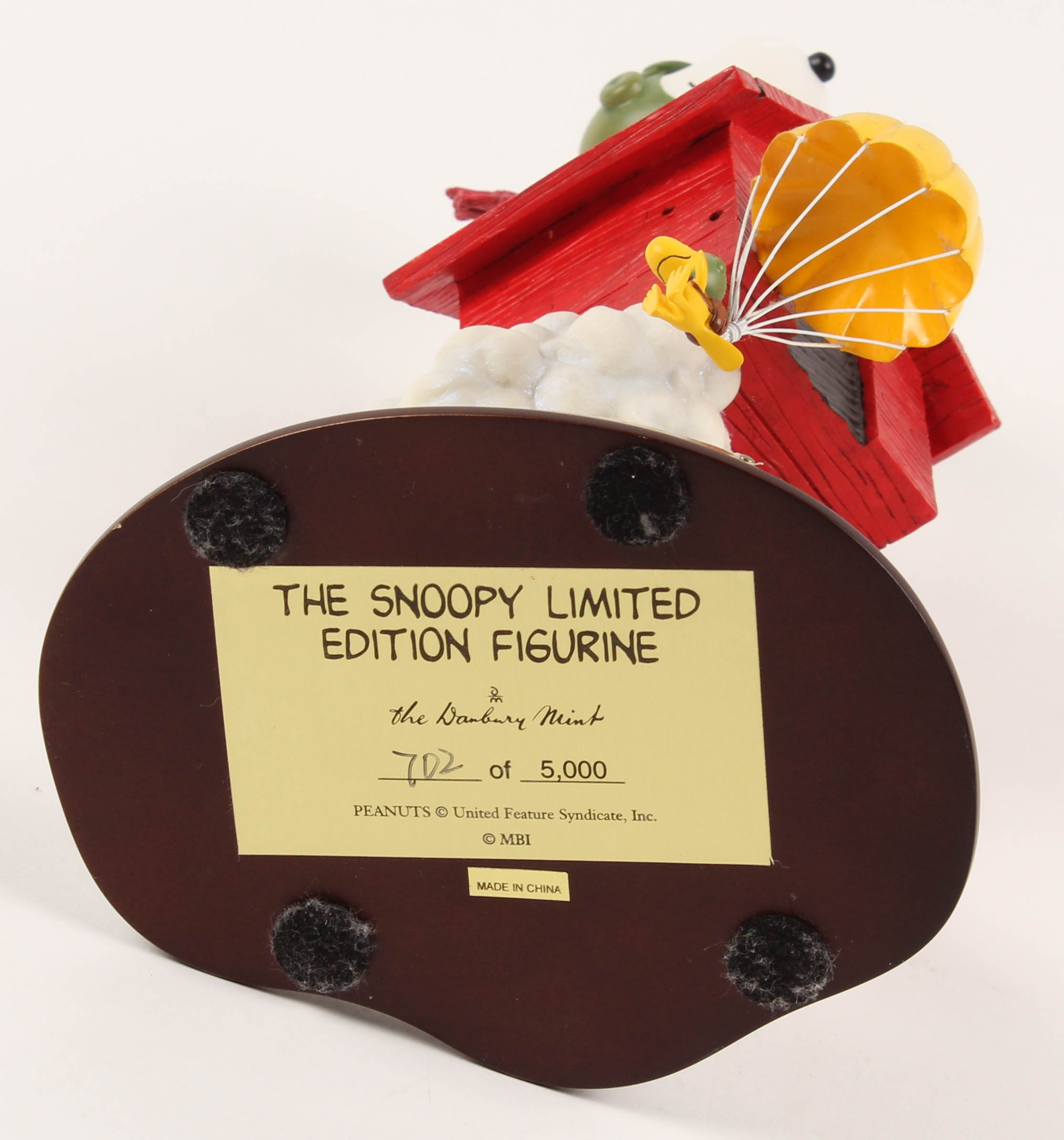 The Snoopy Limited Edition, Snoopy, The WWI Flying Ace Figurine at PristineAuction.com The Snoopy Limited Edition, Snoopy, The WWI Flying Ace Figurine at PristineAuction.com