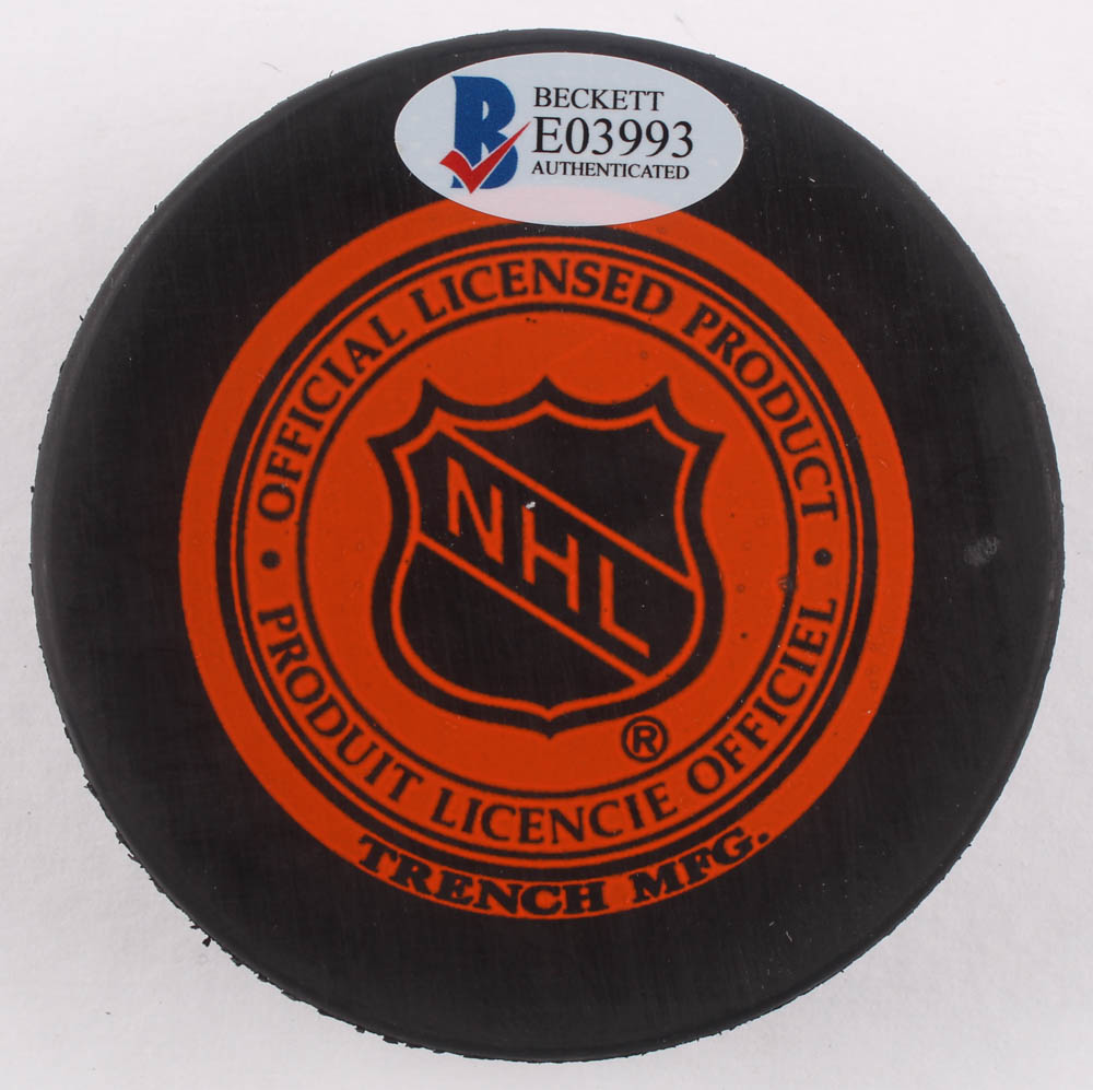 Maurice Richard Signed Canadiens Logo Hockey Puck (Beckett COA) at PristineAuction.com Maurice Richard Signed Canadiens Logo Hockey Puck (Beckett COA) at PristineAuction.com