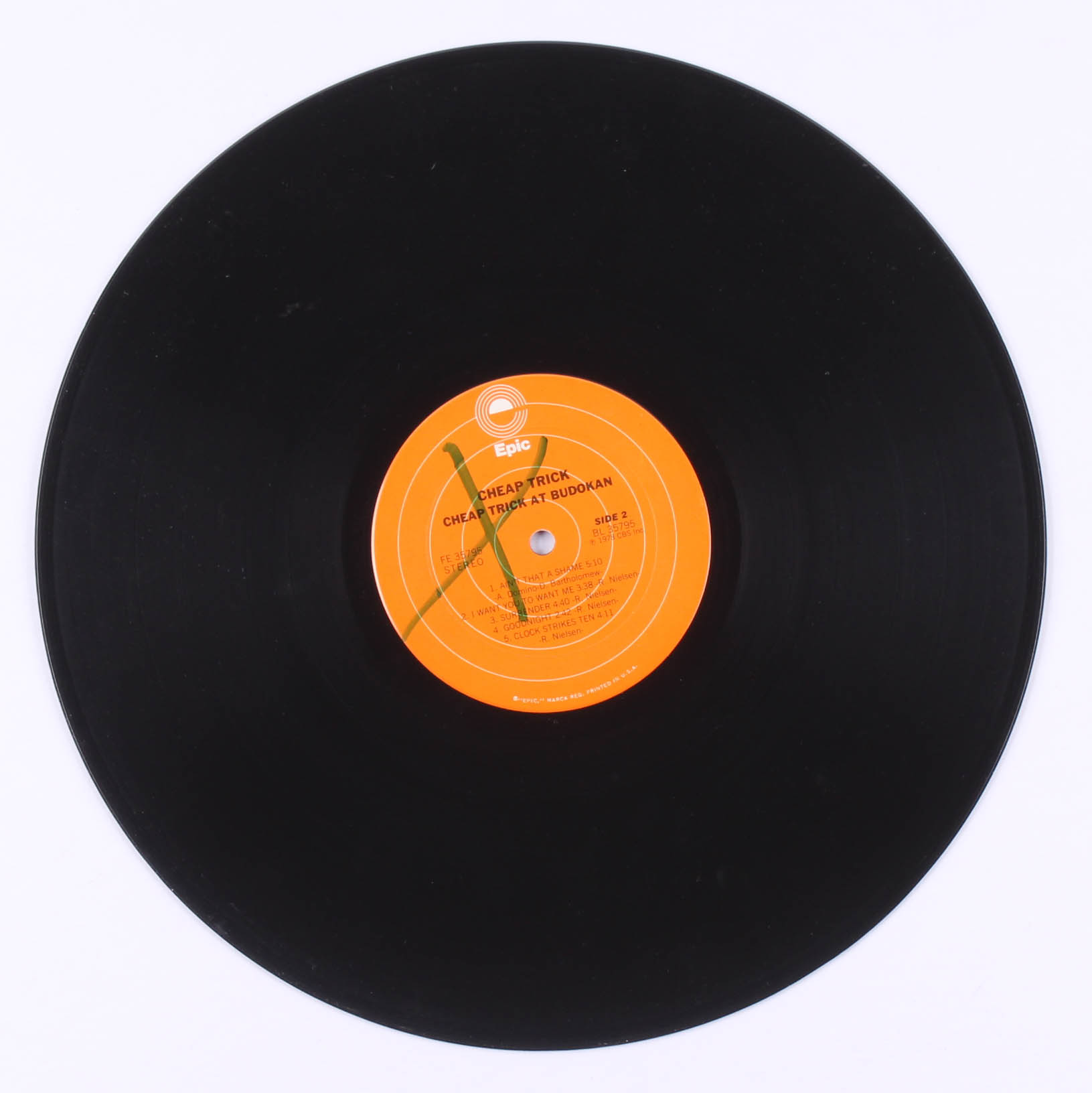 Robin Zander Signed Cheap Trick "Cheap Trick at Budokan" Vinyl Record Album Cover (JSA COA) at PristineAuction.com Robin Zander Signed Cheap Trick "Cheap Trick at Budokan" Vinyl Record Album Cover (JSA COA) at PristineAuction.com