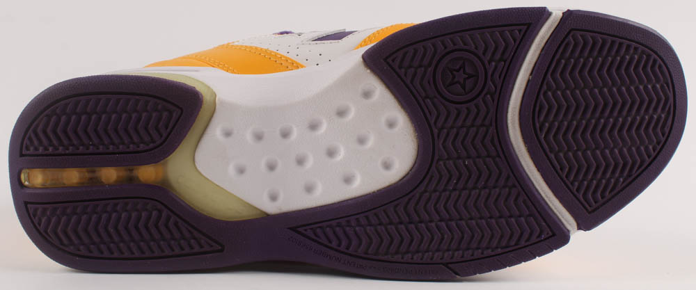 Magic Johnson Signed Converse Basketball Shoe (Beckett COA) at PristineAuction.com Magic Johnson Signed Converse Basketball Shoe (Beckett COA) at PristineAuction.com