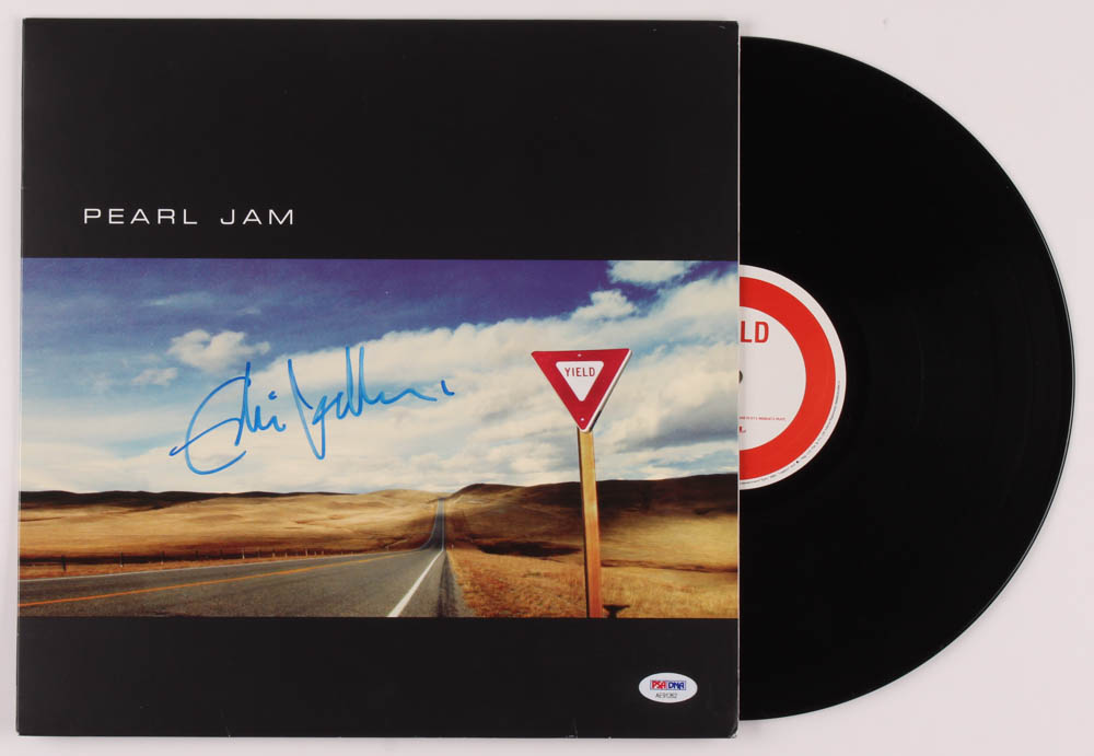 Eddie Vedder Signed "Yield" Vinyl Record Album (PSA Hologram) at PristineAuction.com Eddie Vedder Signed "Yield" Vinyl Record Album (PSA Hologram) at PristineAuction.com