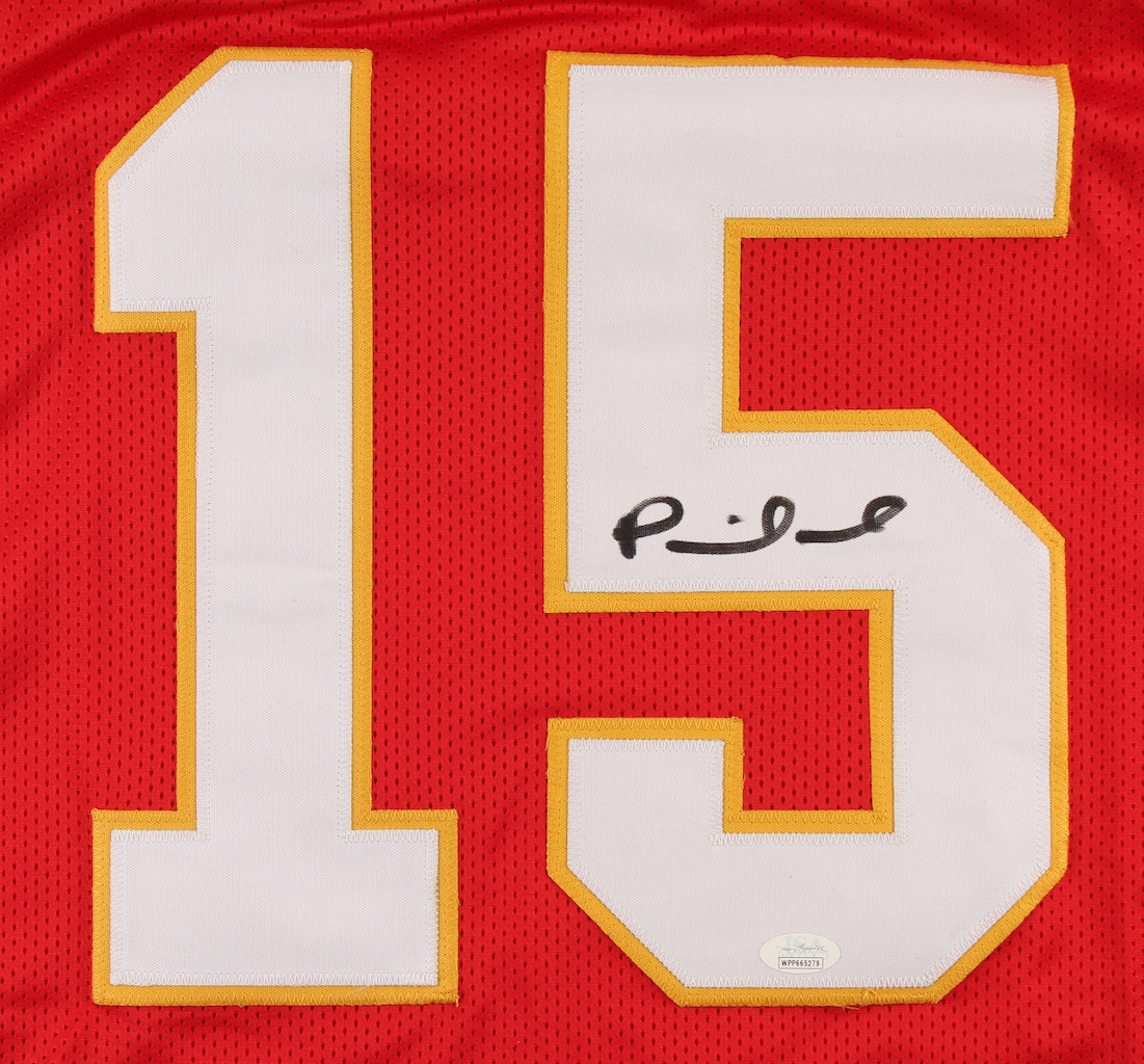 Patrick Mahomes Signed Jersey (JSA COA) at PristineAuction.com Patrick Mahomes Signed Jersey (JSA COA) at PristineAuction.com
