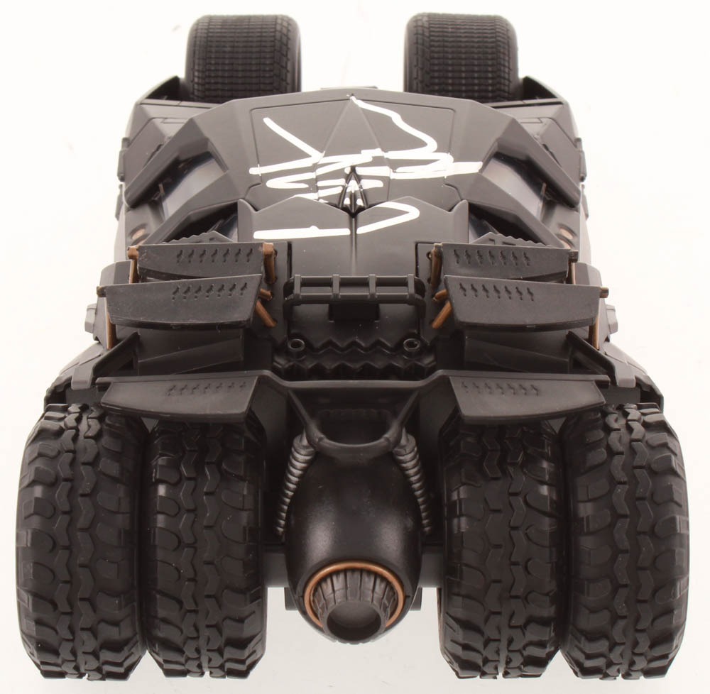 Christian Bale Signed "The Dark Knight" 1:24 Metals Die Cast Batmobile (Beckett COA) at PristineAuction.com Christian Bale Signed "The Dark Knight" 1:24 Metals Die Cast Batmobile (Beckett COA) at PristineAuction.com