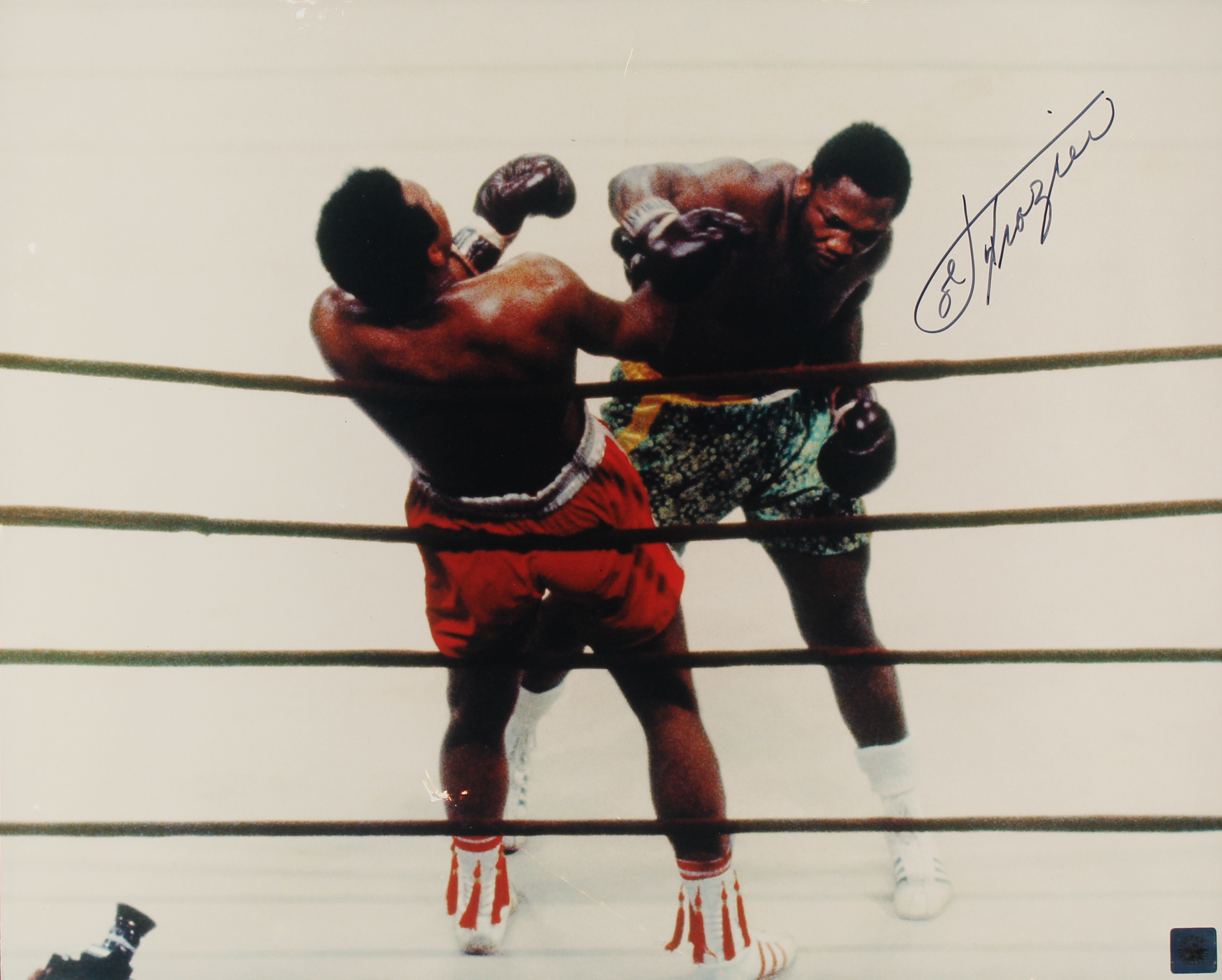 Joe Frazier Signed 16x20 Photo (Super Star Hologram) at PristineAuction.com Joe Frazier Signed 16x20 Photo (Super Star Hologram) at PristineAuction.com