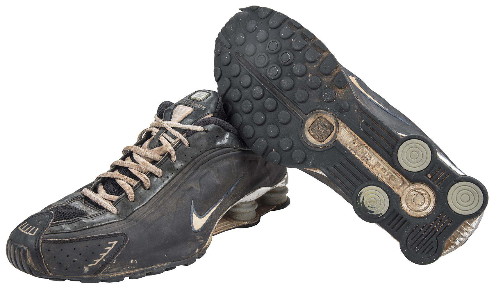 Pair of (2) Alex Rodriguez Game-Used 2008 Warm-Up Nike Shox Baseball Cleats (JT Sports LOA) at PristineAuction.com Pair of (2) Alex Rodriguez Game-Used 2008 Warm-Up Nike Shox Baseball Cleats (JT Sports LOA) at PristineAuction.com