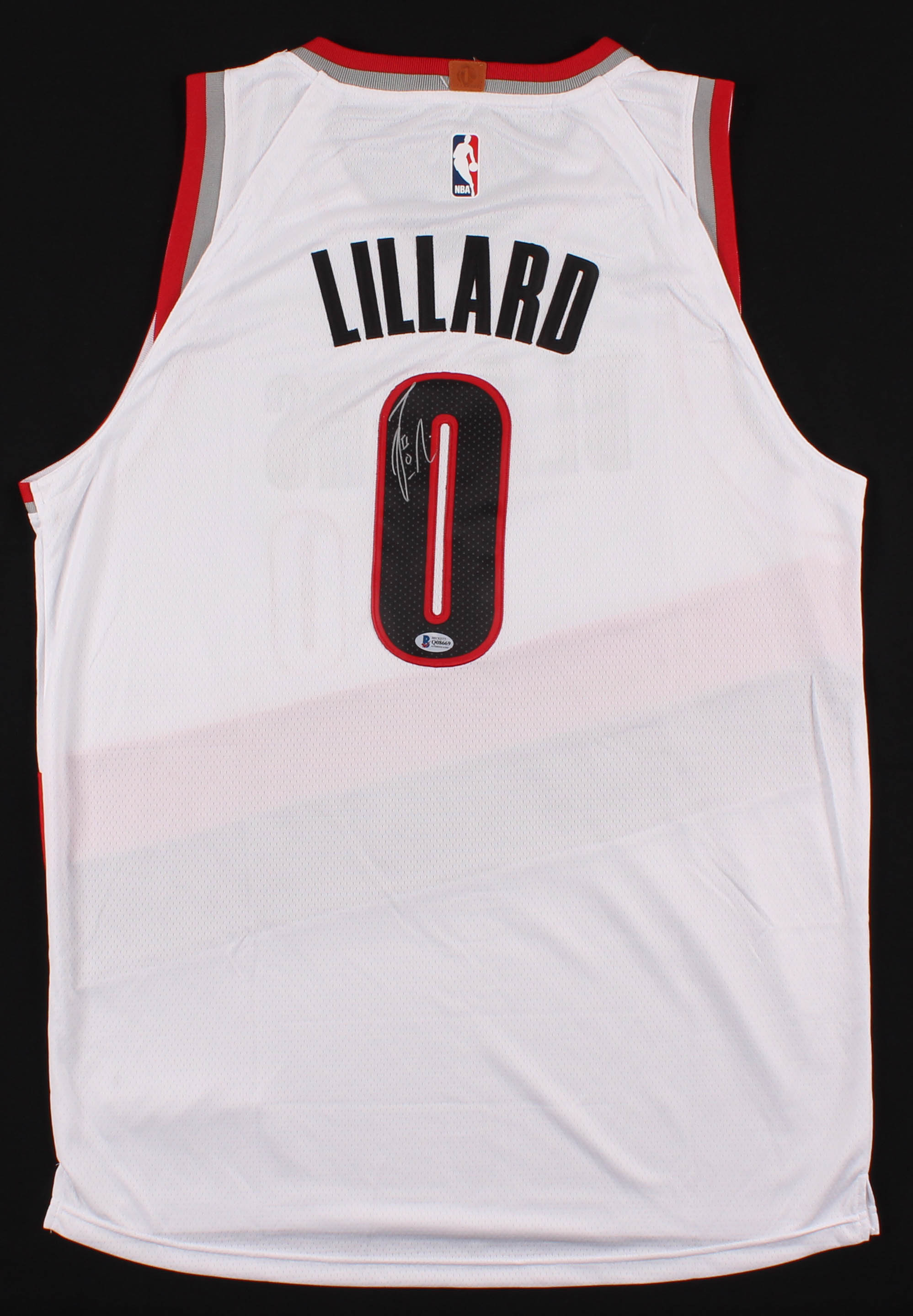 Damian Lillard Signed Trail Blazers Jersey (Beckett COA) at PristineAuction.com Damian Lillard Signed Trail Blazers Jersey (Beckett COA) at PristineAuction.com