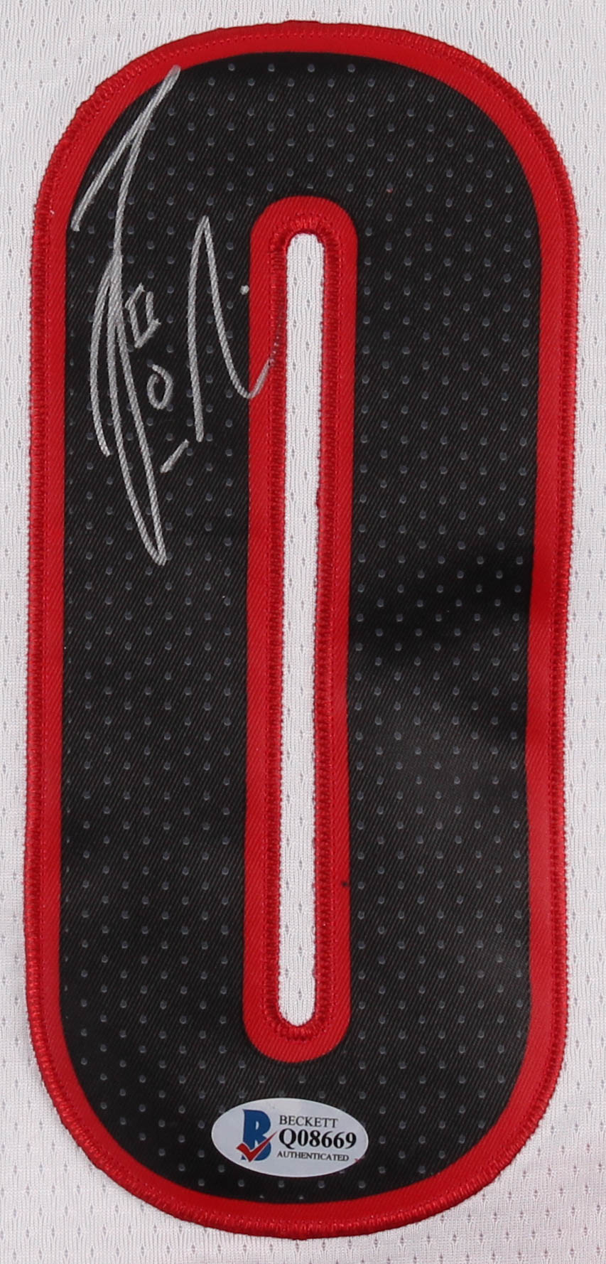 Damian Lillard Signed Trail Blazers Jersey (Beckett COA) at PristineAuction.com Damian Lillard Signed Trail Blazers Jersey (Beckett COA) at PristineAuction.com