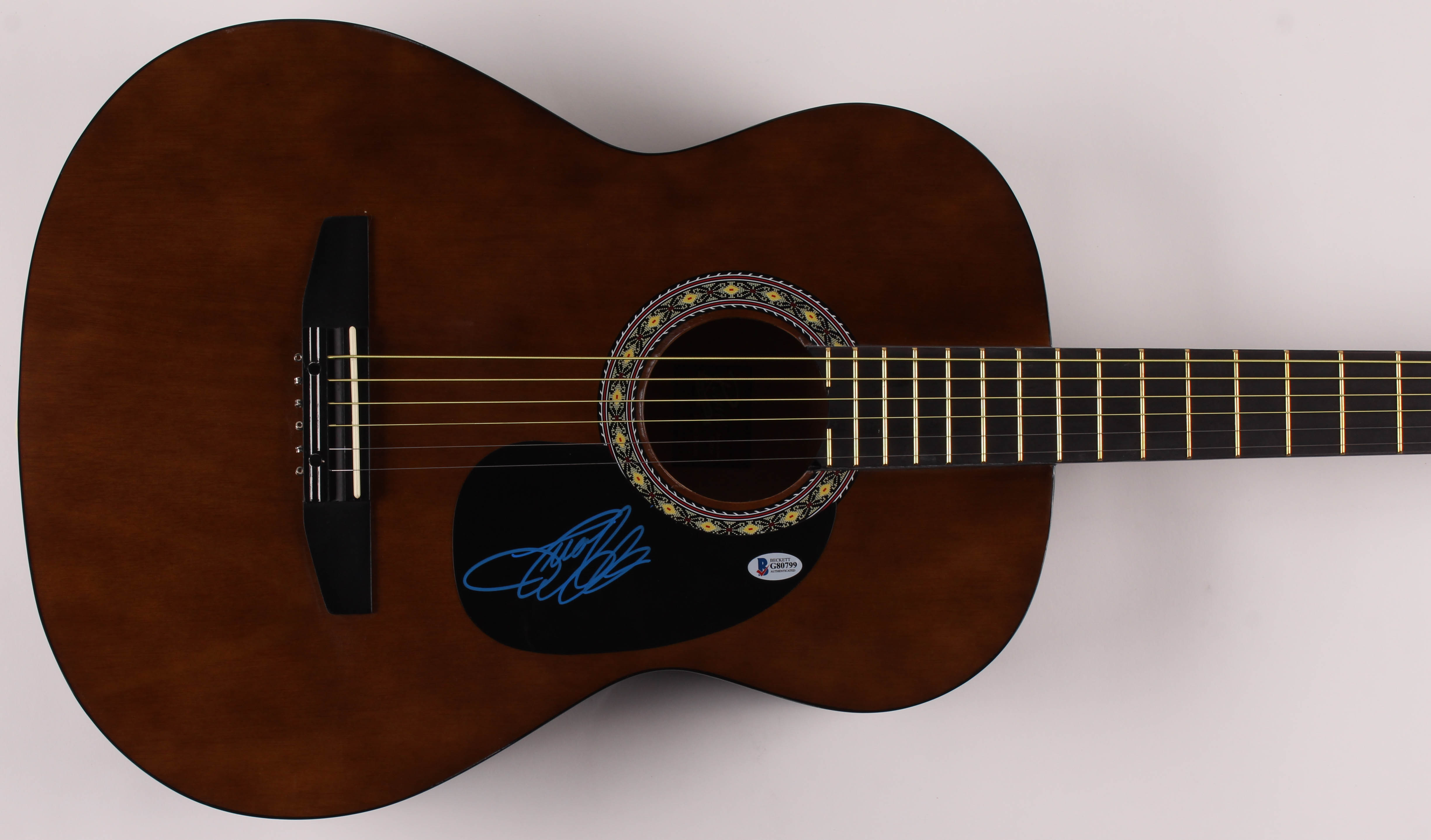 Jason Aldean Signed 38" Acoustic Guitar (Beckett COA) at PristineAuction.com Jason Aldean Signed 38" Acoustic Guitar (Beckett COA) at PristineAuction.com