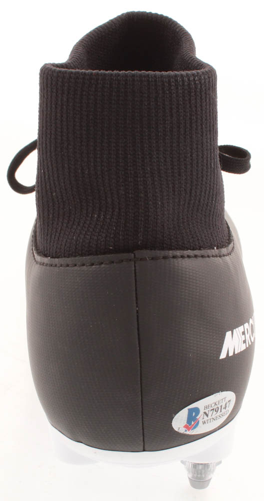 Cristiano Ronaldo Signed Nike Soccer Cleat (Beckett COA) at PristineAuction.com Cristiano Ronaldo Signed Nike Soccer Cleat (Beckett COA) at PristineAuction.com