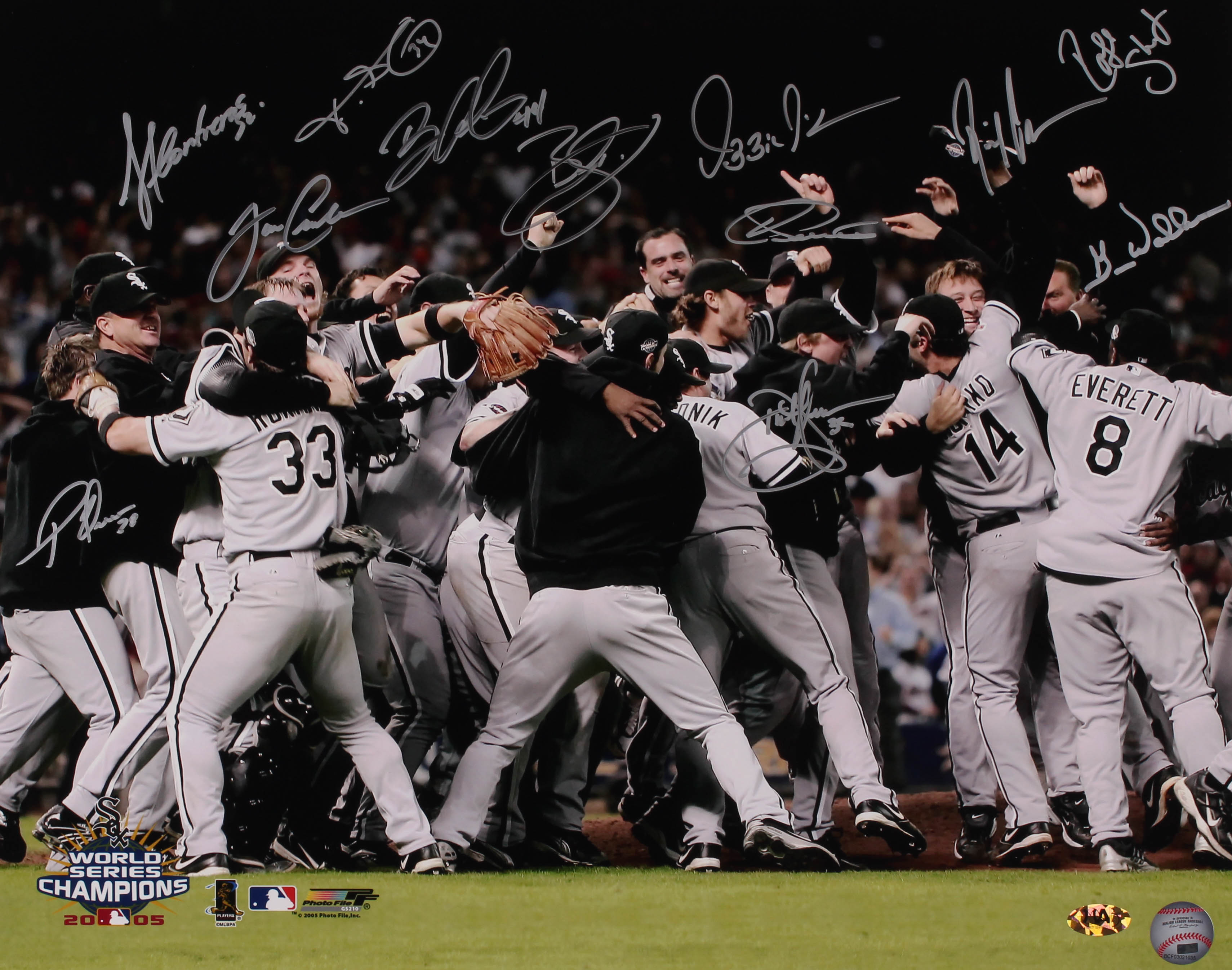 White Sox 2005 World Series Champs 16x20 Photo Team-Signed by (12) with Ozzie Guillen, Dustin Hermanson, Freddy Garcia, Jose Contreras, Brian Anderson (MAB Hologram) at PristineAuction.com White Sox 2005 World Series Champs 16x20 Photo Team-Signed by (12) with Ozzie Guillen, Dustin Hermanson, Freddy Garcia, Jose Contreras, Brian Anderson (MAB Hologram) at PristineAuction.com