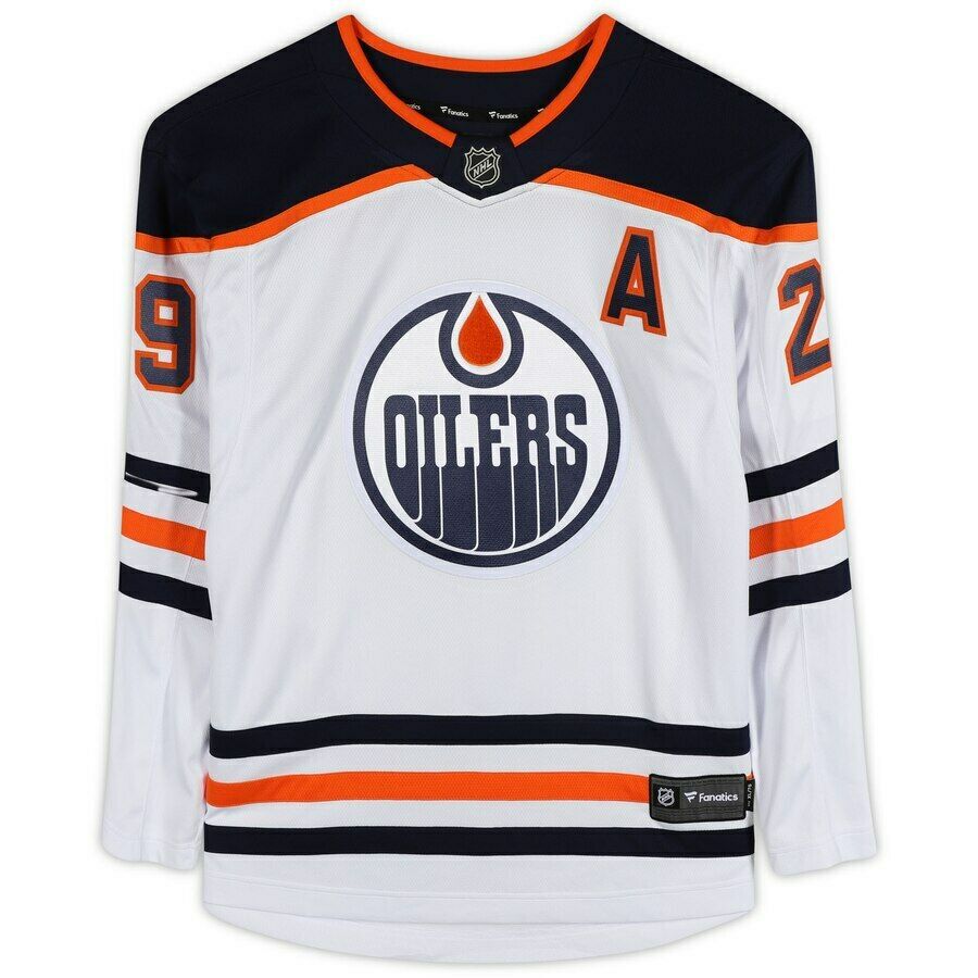 Leon Draisaitl Signed Oilers Jersey (Fanatics Hologram) at PristineAuction.com Leon Draisaitl Signed Oilers Jersey (Fanatics Hologram) at PristineAuction.com