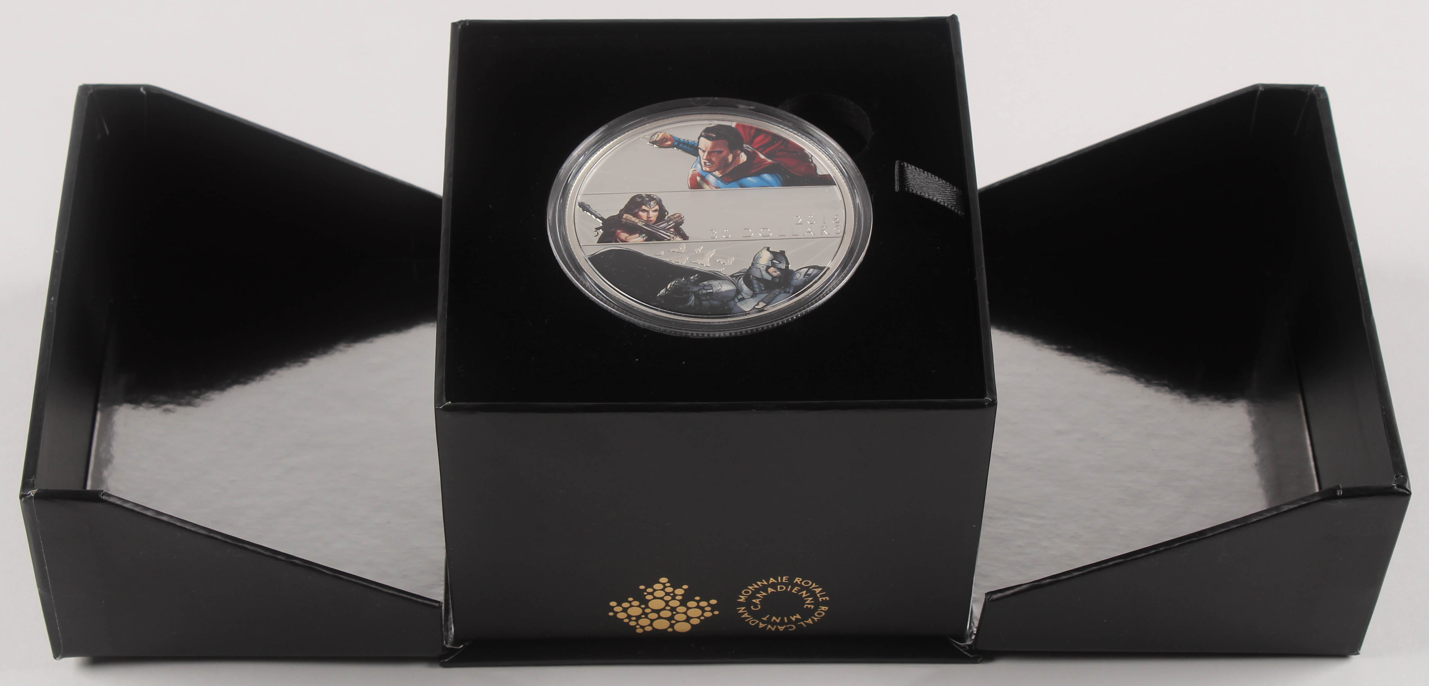 2016 Batman vs. Superman: Dawn of Justice $30 Thirty Dollar 2 oz Fine Silver Colorized Coin with Display Box at PristineAuction.com 2016 Batman vs. Superman: Dawn of Justice $30 Thirty Dollar 2 oz Fine Silver Colorized Coin with Display Box at PristineAuction.com