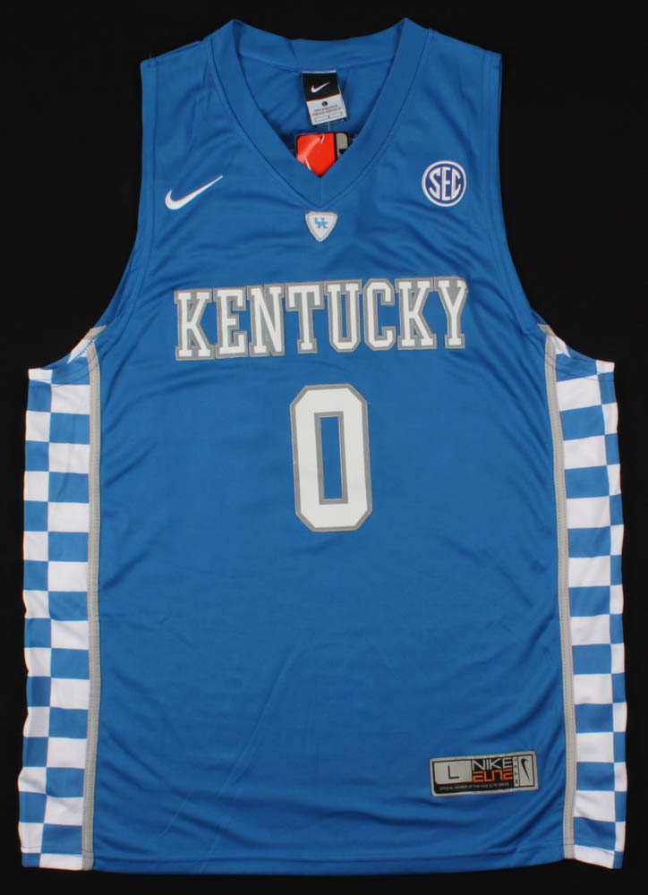 De'Aaron Fox Signed Kentucky Wildcats Jersey (PSA COA) at PristineAuction.com De'Aaron Fox Signed Kentucky Wildcats Jersey (PSA COA) at PristineAuction.com