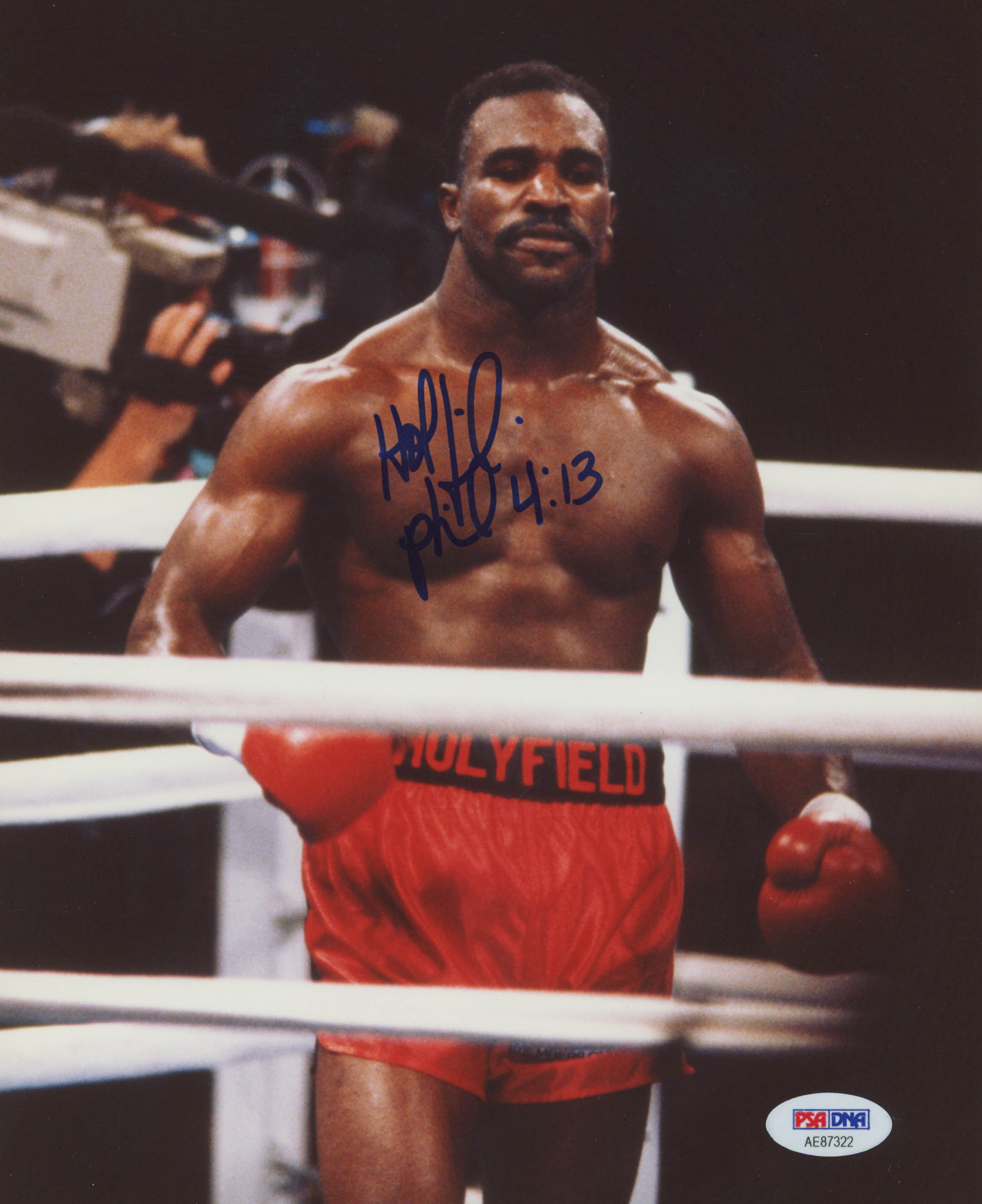 Evander Holyfield Signed 8x10 Photo (PSA COA) at PristineAuction.com Evander Holyfield Signed 8x10 Photo (PSA COA) at PristineAuction.com