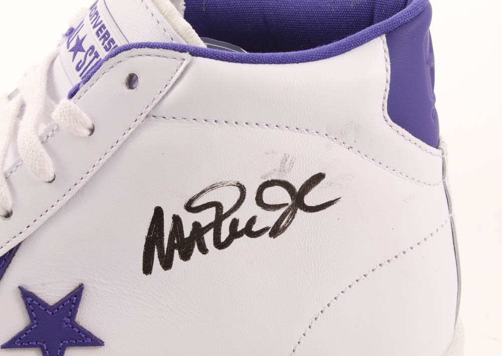 Magic Johnson Signed Vintage Converse Basketball Shoe (Beckett COA) at PristineAuction.com Magic Johnson Signed Vintage Converse Basketball Shoe (Beckett COA) at PristineAuction.com
