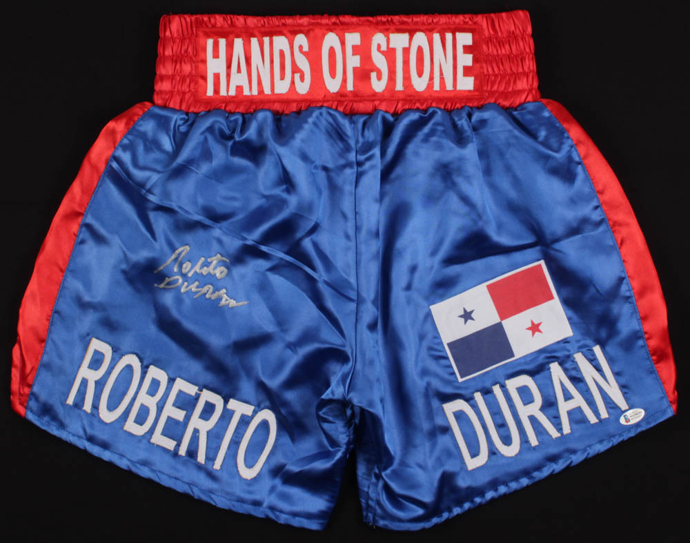 Roberto Duran Signed Boxing Trunks (Beckett COA) at PristineAuction.com Roberto Duran Signed Boxing Trunks (Beckett COA) at PristineAuction.com