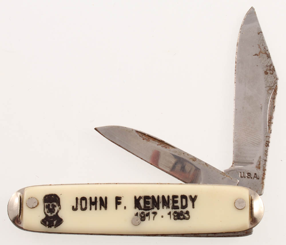 Vintage John F. Kennedy Pocket Knife at PristineAuction.com Vintage John F. Kennedy Pocket Knife at PristineAuction.com
