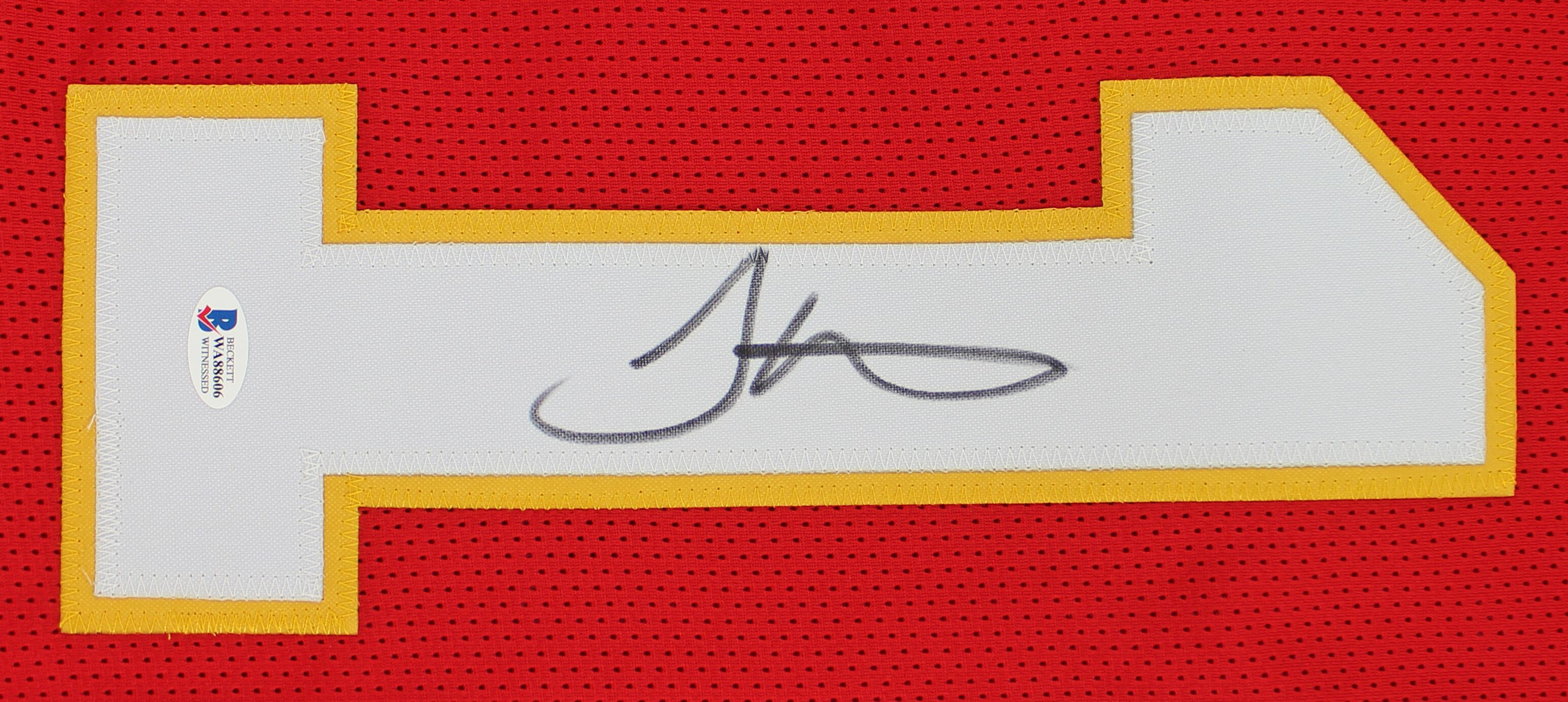 Tyreek Hill Signed Jersey (Beckett COA) at PristineAuction.com Tyreek Hill Signed Jersey (Beckett COA) at PristineAuction.com