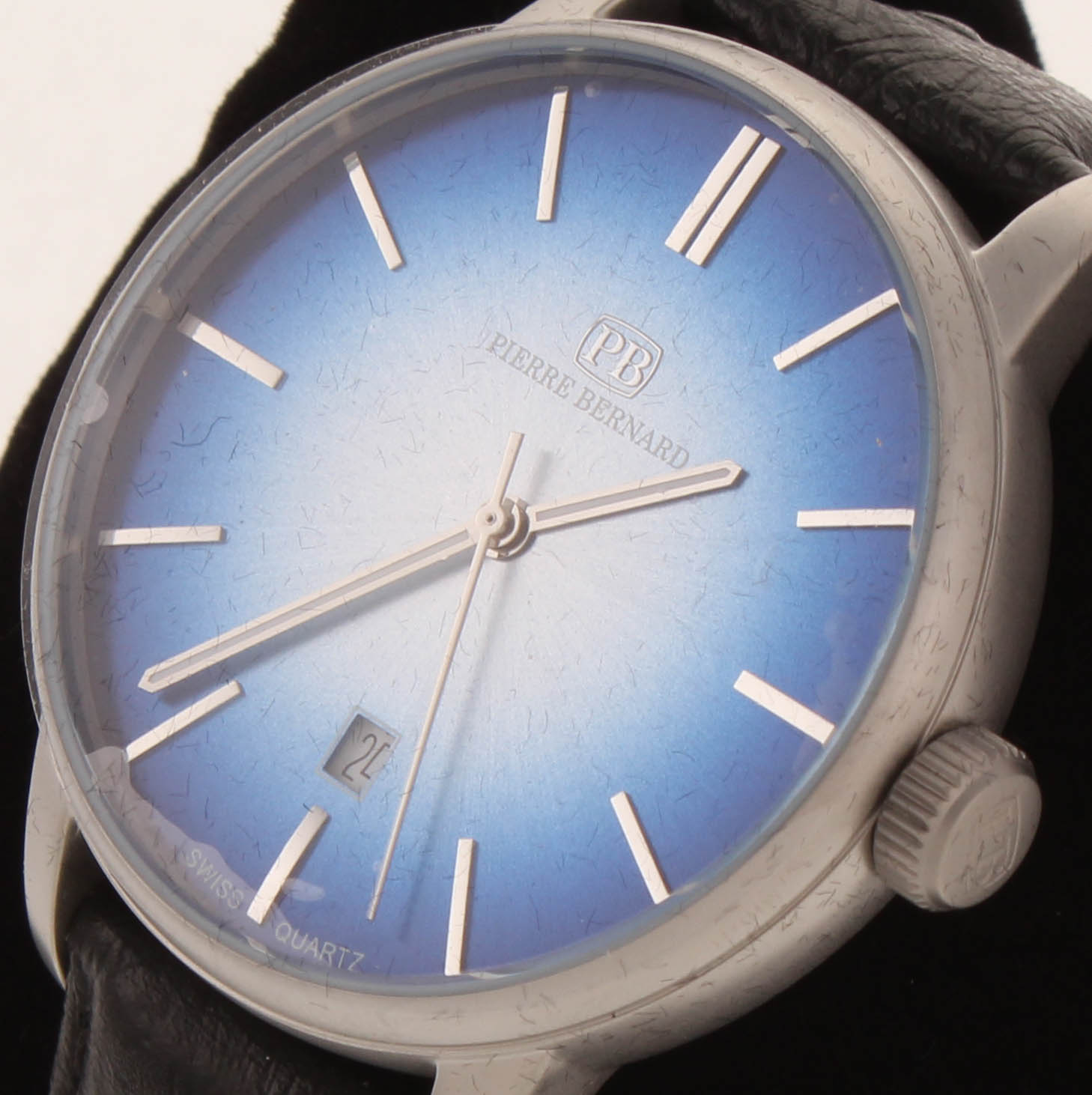 Pierre Bernard Pale Fire Men's Swiss Watch at PristineAuction.com Pierre Bernard Pale Fire Men's Swiss Watch at PristineAuction.com