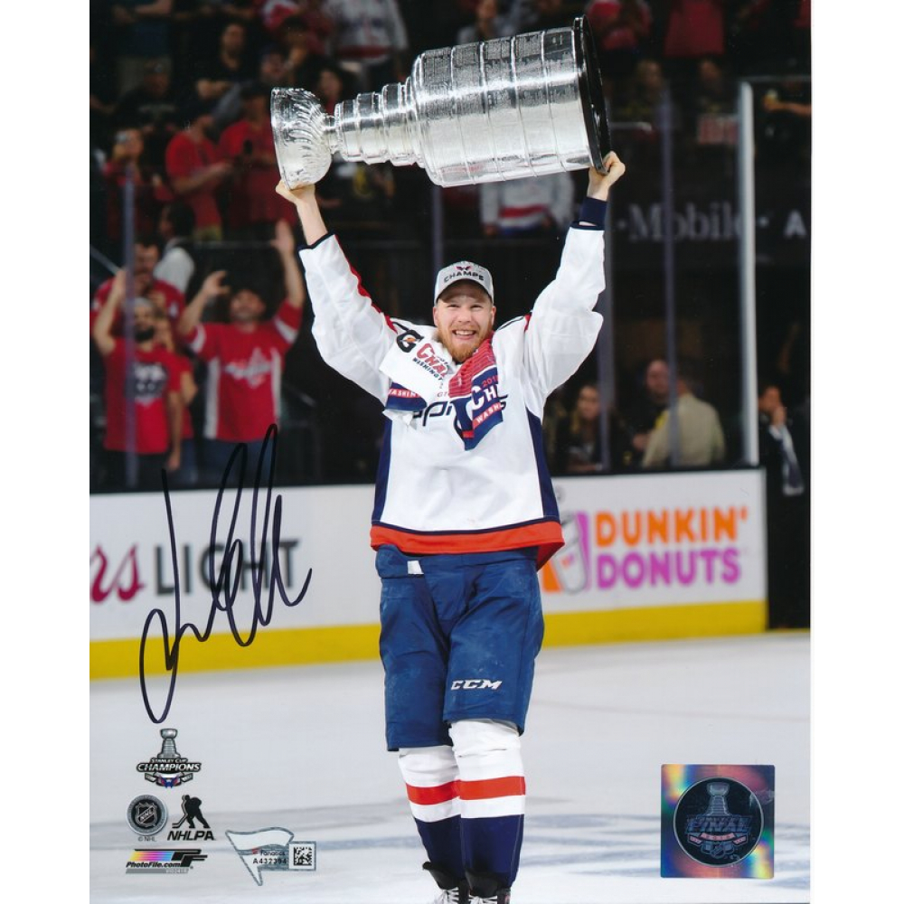 Lars Eller Signed Capitals 8x10 Photo (Fanatics Hologram) Pristine