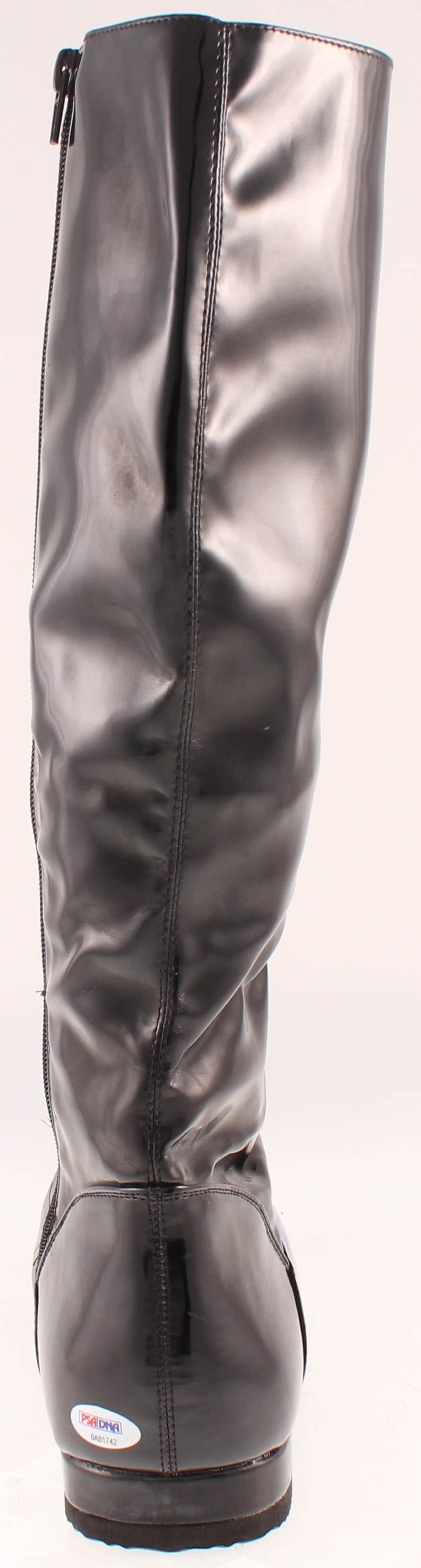 The Undertaker Signed Wrestling Boot (PSA Hologram) at PristineAuction.com The Undertaker Signed Wrestling Boot (PSA Hologram) at PristineAuction.com