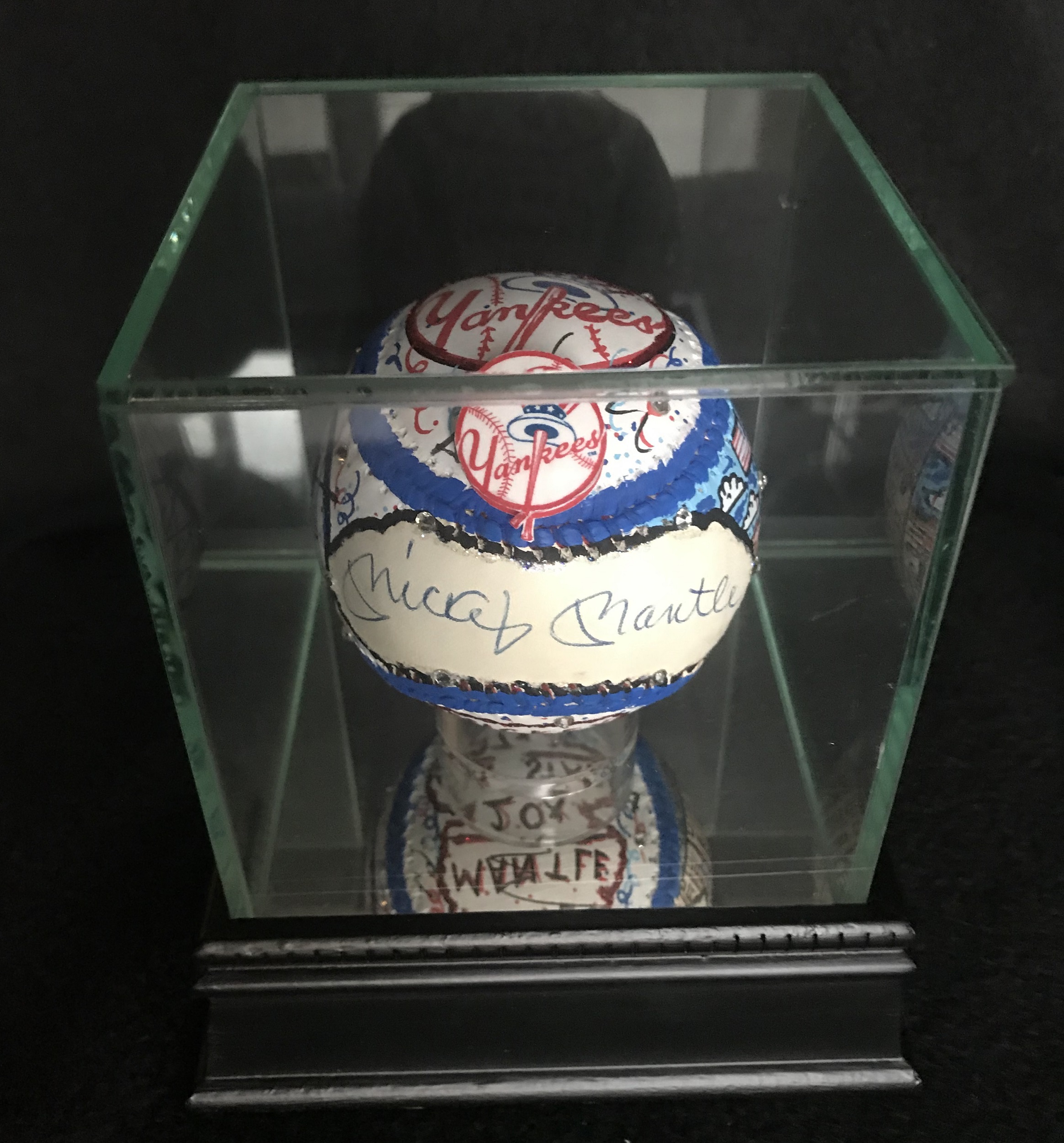 Mickey Mantle & Charles Fazzino Signed Yankees Hand-Painted Baseball with High Quality Display Case (UDA COA & Fazzino COA) at PristineAuction.com Mickey Mantle & Charles Fazzino Signed Yankees Hand-Painted Baseball with High Quality Display Case (UDA COA & Fazzino COA) at PristineAuction.com