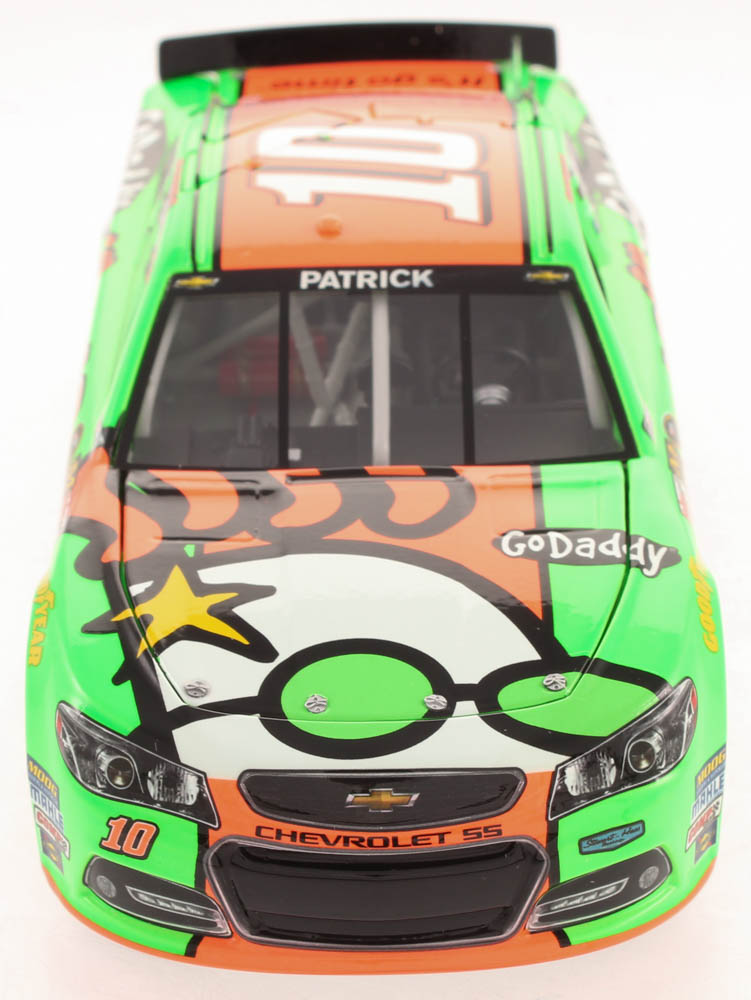 ミニカー Danica Patrick #10 GoDaddy NASCAR 1:24 Danica Patrick #10 Go-Daddy 2013 Action 1:24 Scale Diecast