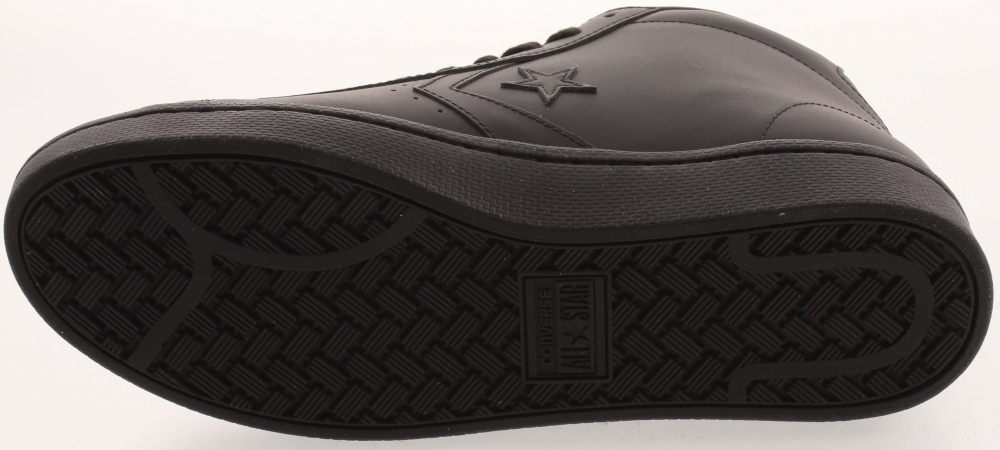 Larry Bird Signed Vintage Converse Basketball Shoe (Bird Hologram) at PristineAuction.com Larry Bird Signed Vintage Converse Basketball Shoe (Bird Hologram) at PristineAuction.com