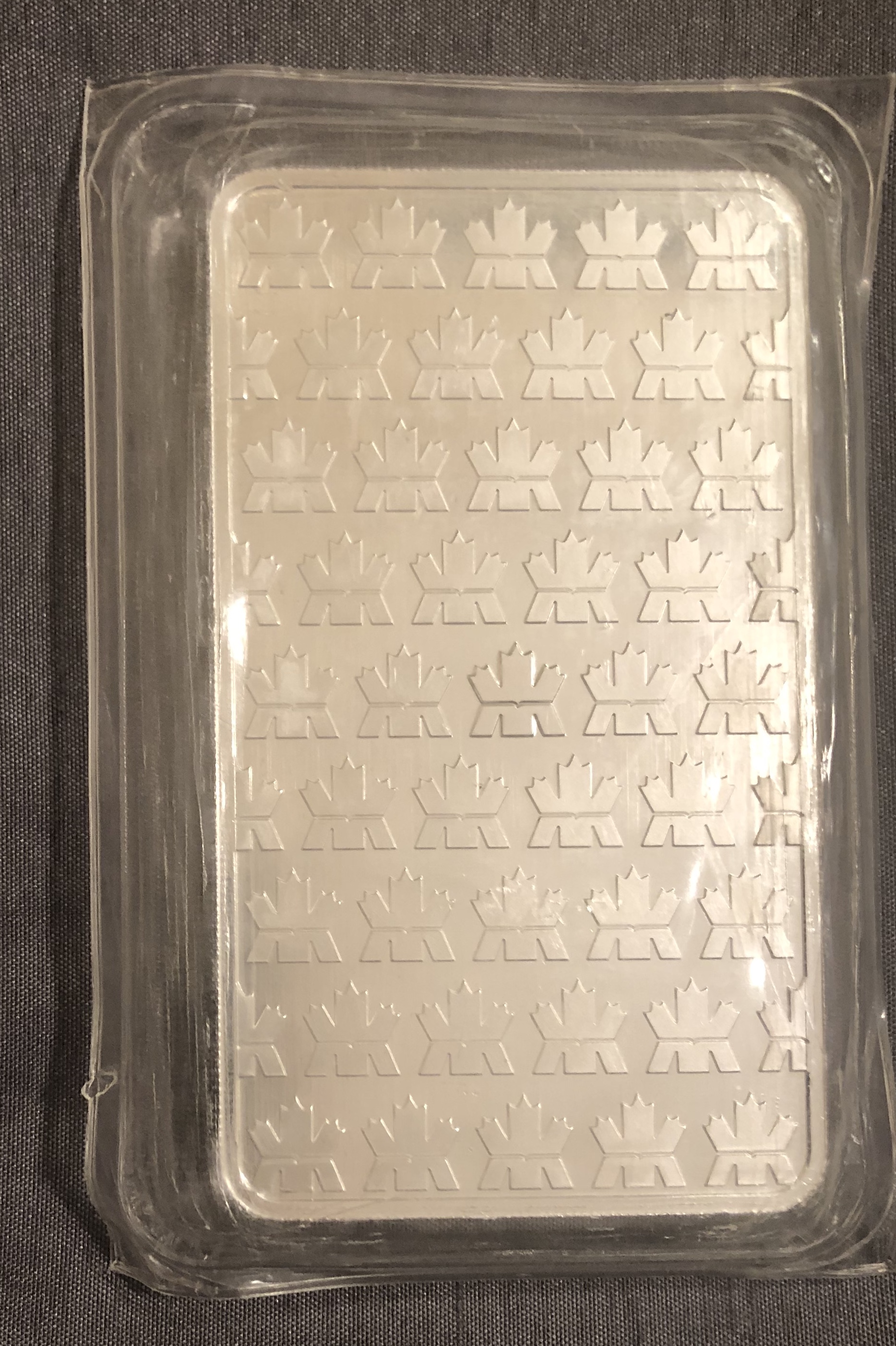 10 Troy Oz .999 Royal Canadian Mint Fine Silver Bullion Bar at PristineAuction.com 10 Troy Oz .999 Royal Canadian Mint Fine Silver Bullion Bar at PristineAuction.com