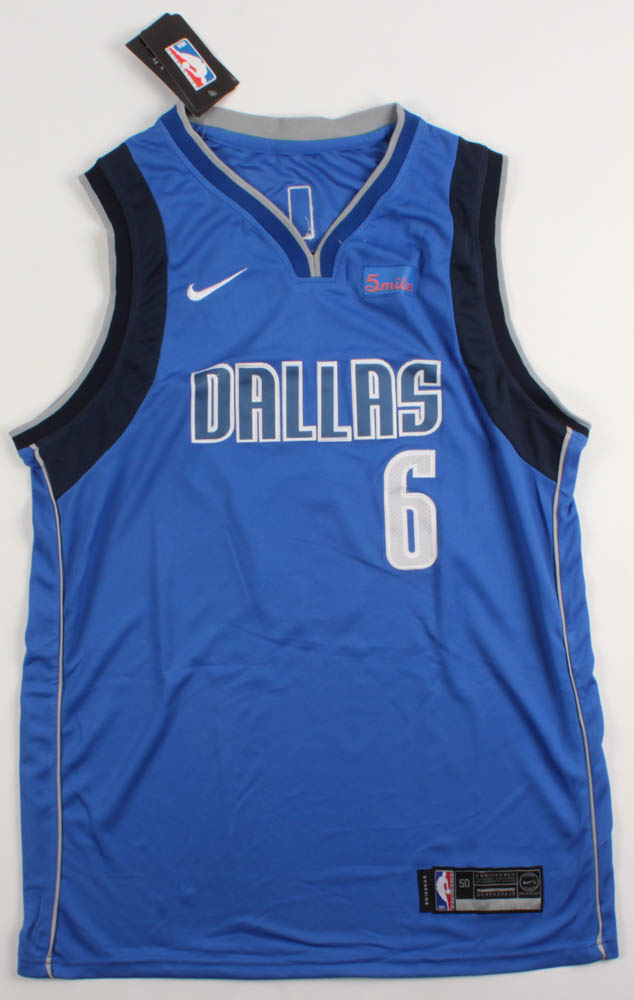 Kristaps Porzingis Signed Mavericks Jersey (Beckett COA) at PristineAuction.com Kristaps Porzingis Signed Mavericks Jersey (Beckett COA) at PristineAuction.com