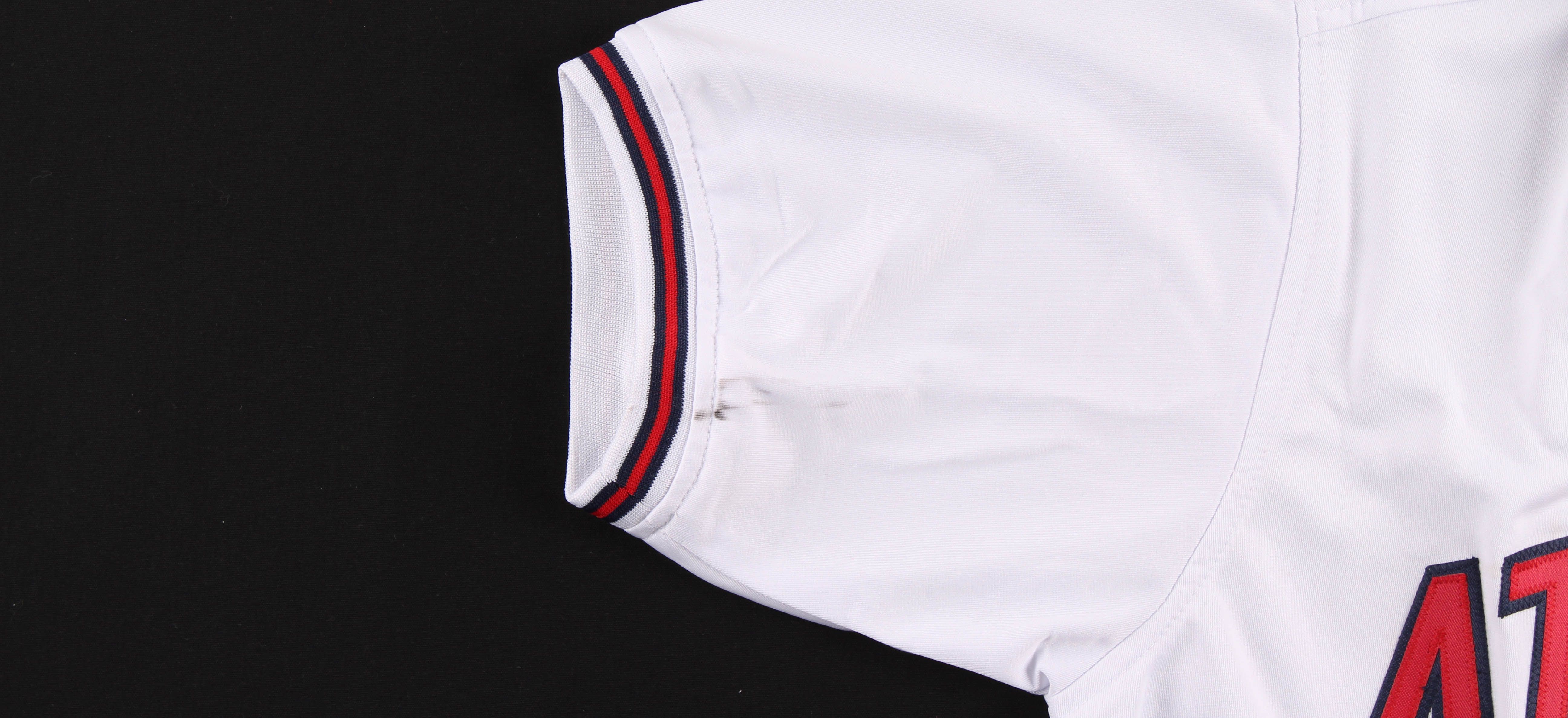 Chipper Jones Signed Jersey (PSA COA) at PristineAuction.com Chipper Jones Signed Jersey (PSA COA) at PristineAuction.com