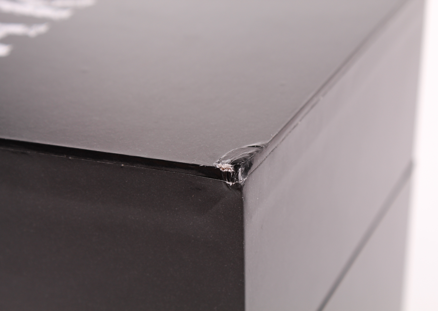 The Undertaker Signed "Thank You Taker" Commemorative Urn with Carrier Coffin Box Inscribed "2019" (JSA Hologram) at PristineAuction.com The Undertaker Signed "Thank You Taker" Commemorative Urn with Carrier Coffin Box Inscribed "2019" (JSA Hologram) at PristineAuction.com