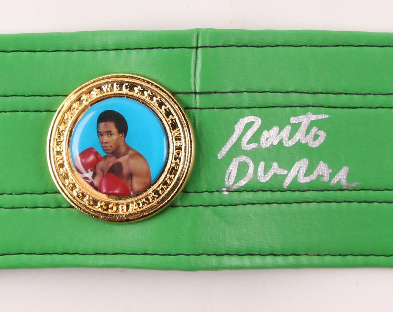 Roberto Duran, Thomas Hearns & Sugar Ray Leonard Signed WBC Full-Size Heavyweight Championship Belt (Beckett COA) at PristineAuction.com Roberto Duran, Thomas Hearns & Sugar Ray Leonard Signed WBC Full-Size Heavyweight Championship Belt (Beckett COA) at PristineAuction.com