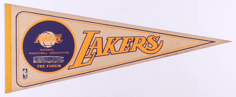 1978 Lakers The Forum Logo Pennant at PristineAuction.com 1978 Lakers The Forum Logo Pennant at PristineAuction.com