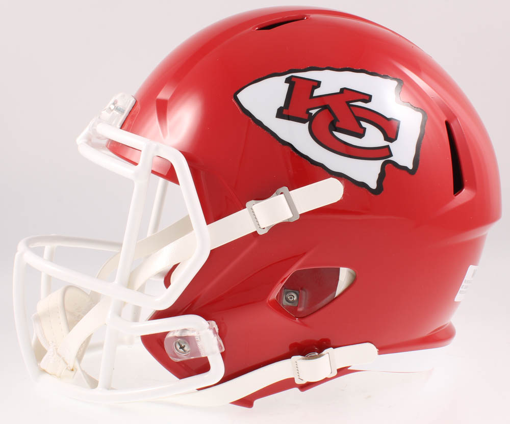 Mecole Hardman Signed Chiefs Full-Size Speed Helmet Inscribed "SB LIV Champs" (Beckett COA) at PristineAuction.com Mecole Hardman Signed Chiefs Full-Size Speed Helmet Inscribed "SB LIV Champs" (Beckett COA) at PristineAuction.com