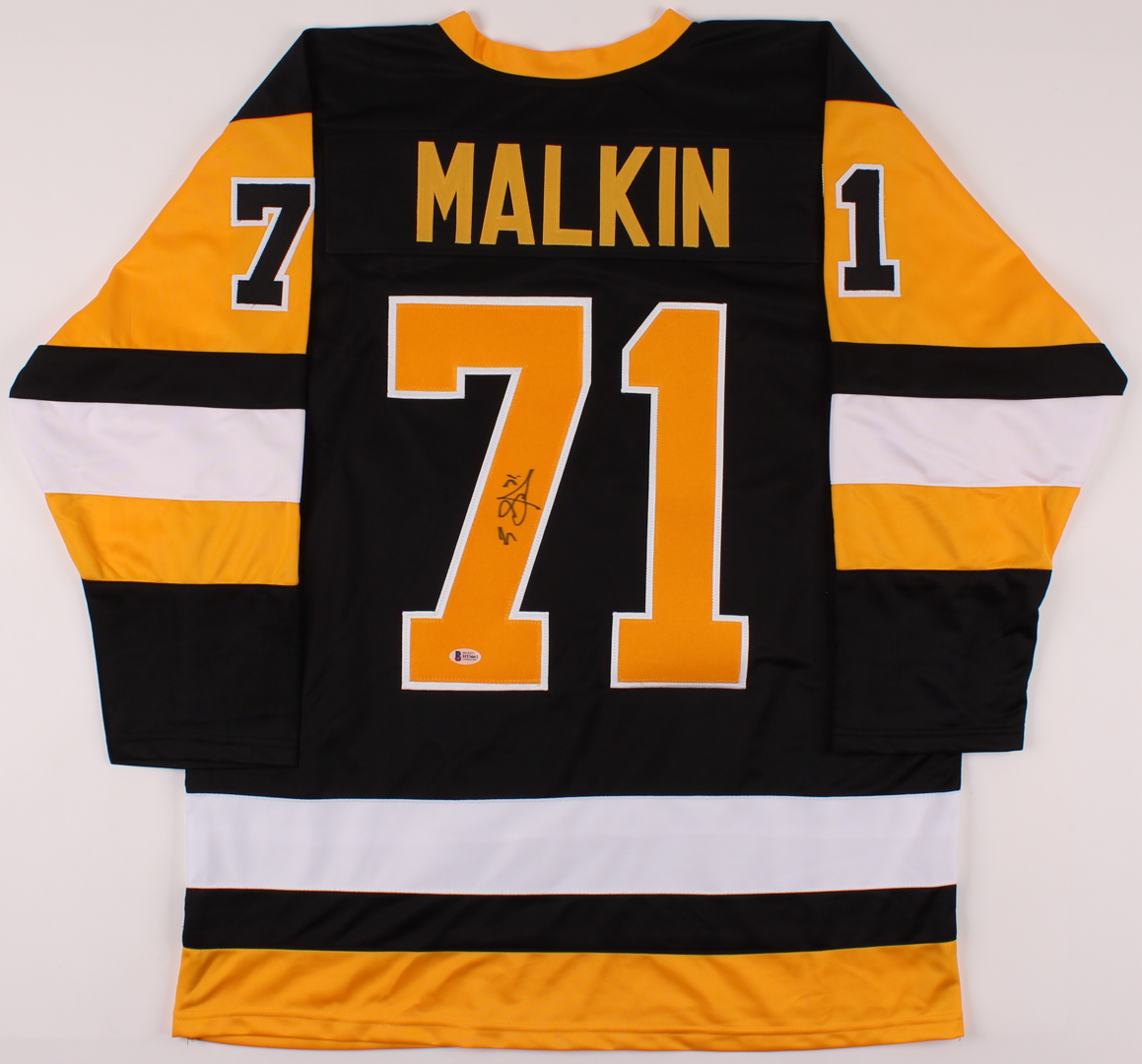 Evgeni Malkin Signed Jersey (Beckett COA) at PristineAuction.com Evgeni Malkin Signed Jersey (Beckett COA) at PristineAuction.com