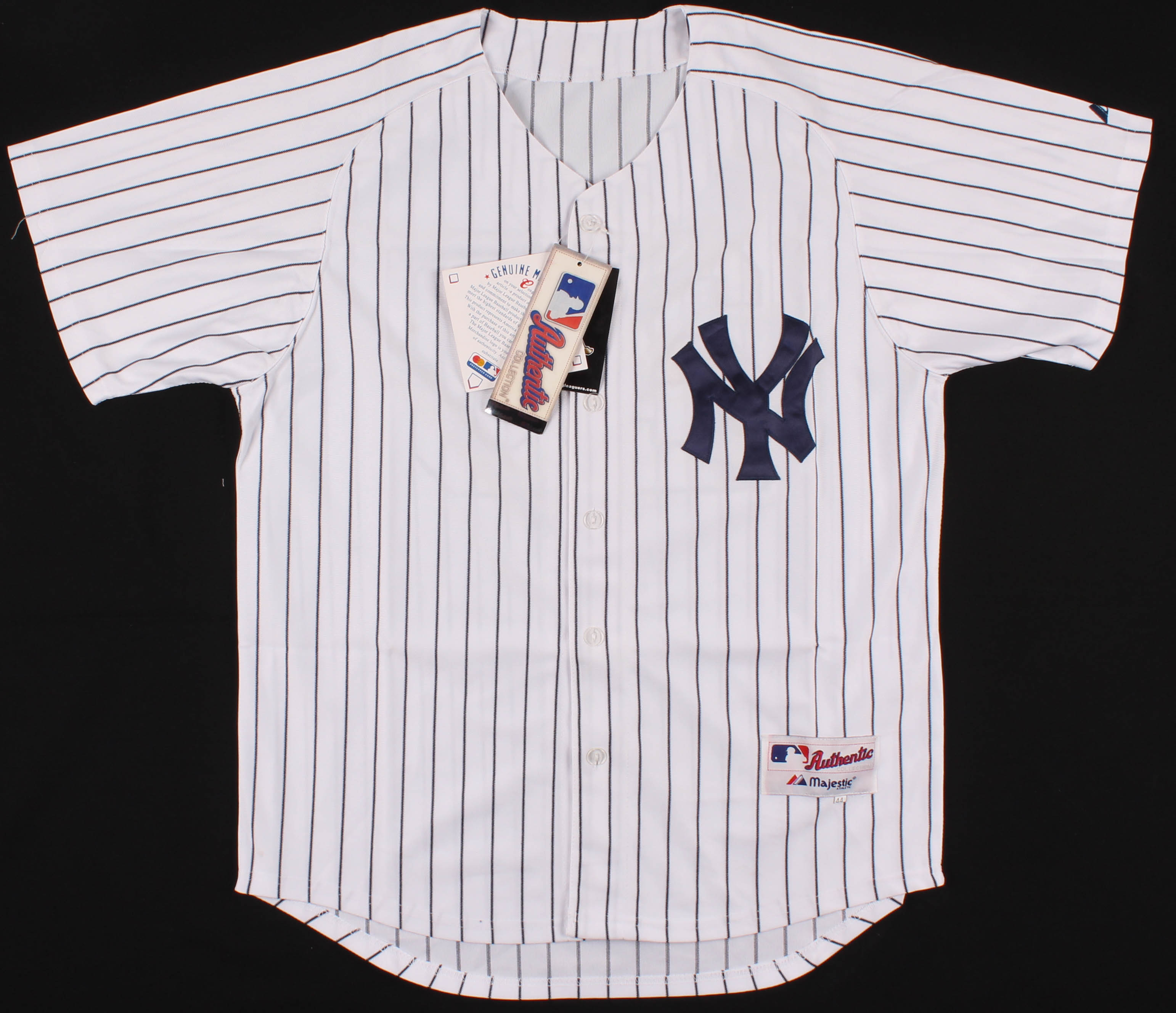 Don Mattingly Signed Yankees Jersey (JSA COA) at PristineAuction.com Don Mattingly Signed Yankees Jersey (JSA COA) at PristineAuction.com