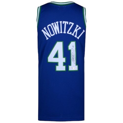 Dirk Nowitzki Signed Mavericks Jersey (Fanatics Hologram) at PristineAuction.com Dirk Nowitzki Signed Mavericks Jersey (Fanatics Hologram) at PristineAuction.com
