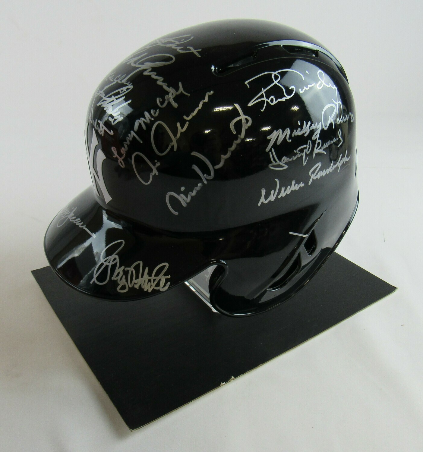 1978 Yankees Full-Size Batting Helmet Team-Signed by (21) with Reggie Jackson, Graig Nettles, Lou Piniella, Goose Gossage, Gary Thomasson (JSA COA) at PristineAuction.com 1978 Yankees Full-Size Batting Helmet Team-Signed by (21) with Reggie Jackson, Graig Nettles, Lou Piniella, Goose Gossage, Gary Thomasson (JSA COA) at PristineAuction.com