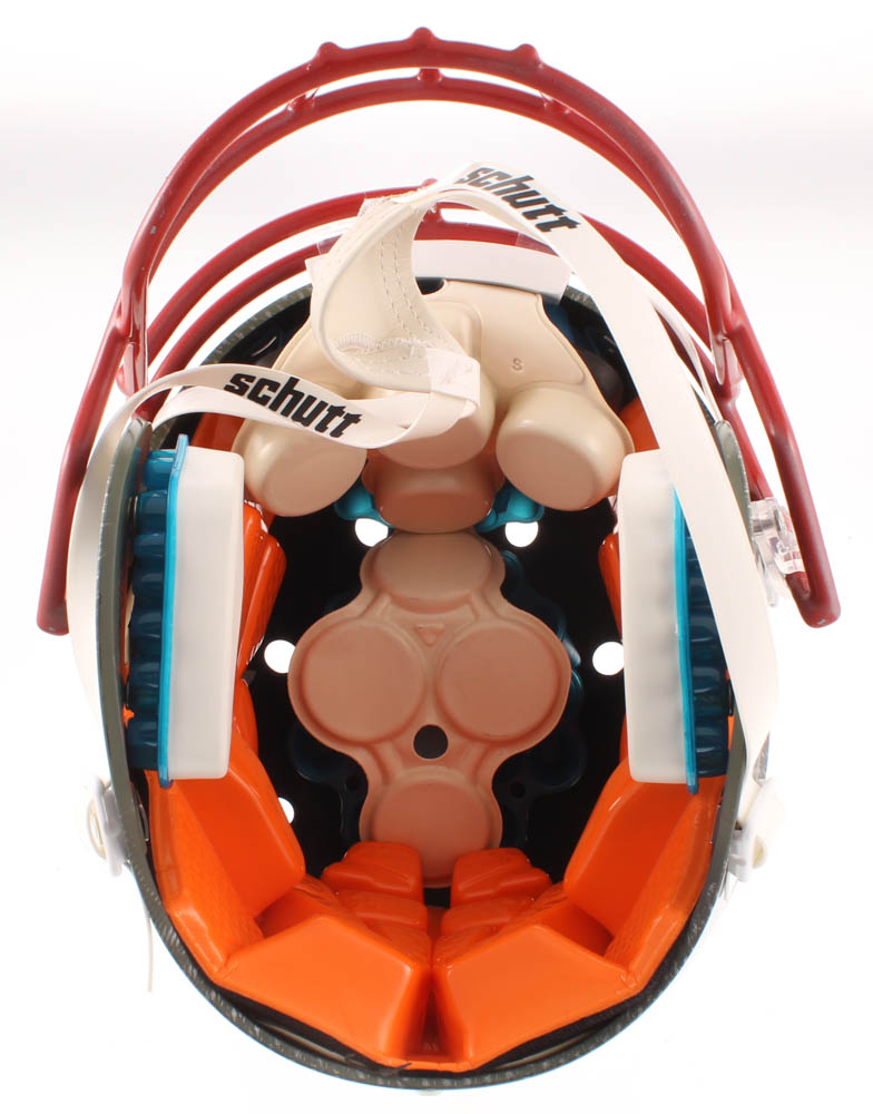 Earl Campbell Signed Oilers Full-Size Authentic On-Field Hydro-Dipped Helmet Inscribed "HOF 91" (Beckett COA) at PristineAuction.com Earl Campbell Signed Oilers Full-Size Authentic On-Field Hydro-Dipped Helmet Inscribed "HOF 91" (Beckett COA) at PristineAuction.com