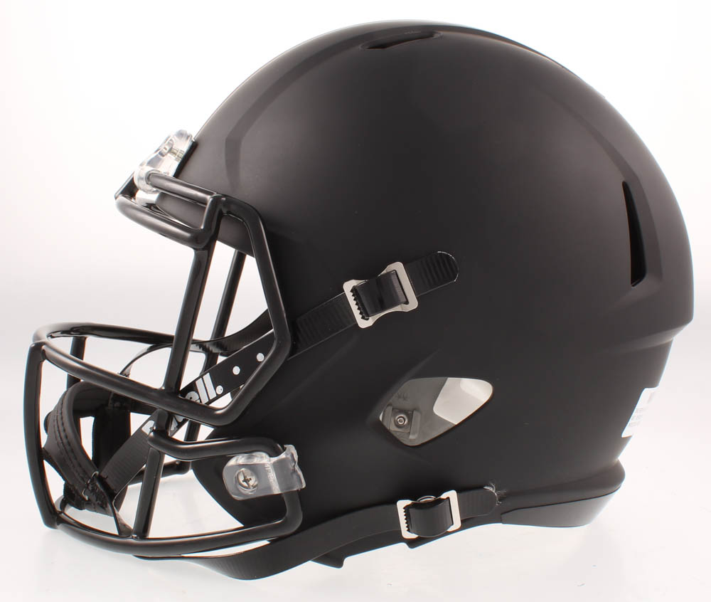 Earl Campbell Signed Oilers Full-Size Matte Black Speed Helmet Inscribed "HOF 91" (Beckett COA) at PristineAuction.com Earl Campbell Signed Oilers Full-Size Matte Black Speed Helmet Inscribed "HOF 91" (Beckett COA) at PristineAuction.com