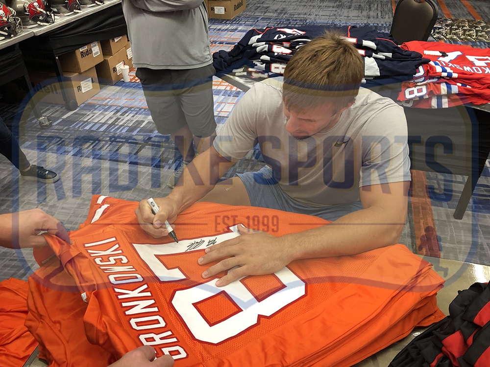 Rob Gronkowski Signed Jersey (Radtke COA) at PristineAuction.com Rob Gronkowski Signed Jersey (Radtke COA) at PristineAuction.com