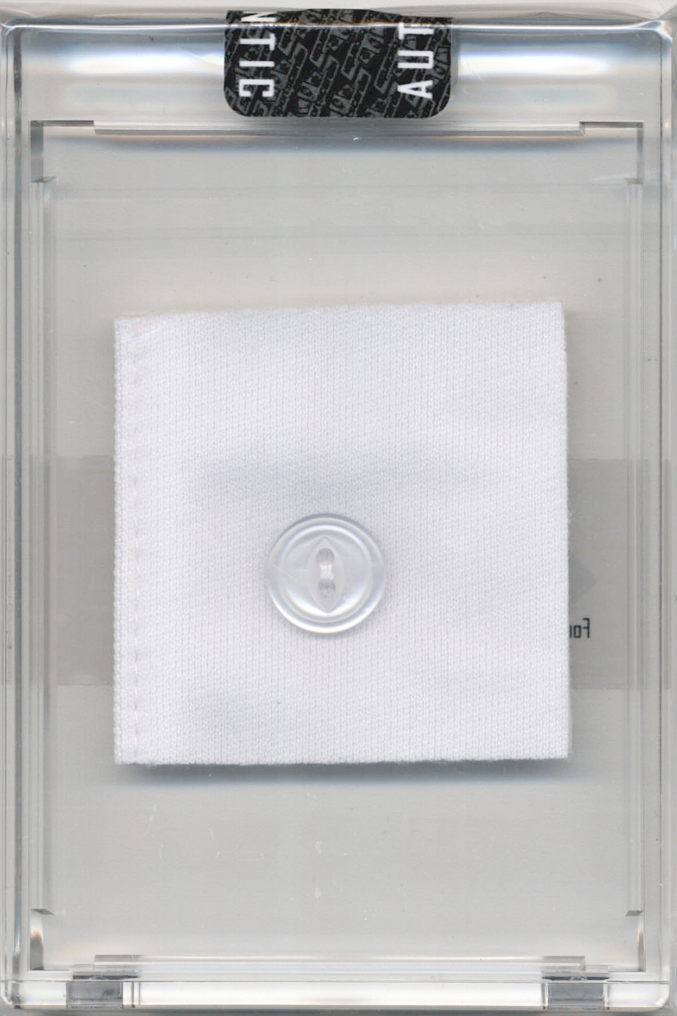 KEN GRIFFEY JR 1992 SEATTLE MARINERS GAME WORN JERSEY MYSTERY SWATCH BOX! at PristineAuction.com KEN GRIFFEY JR 1992 SEATTLE MARINERS GAME WORN JERSEY MYSTERY SWATCH BOX! at PristineAuction.com