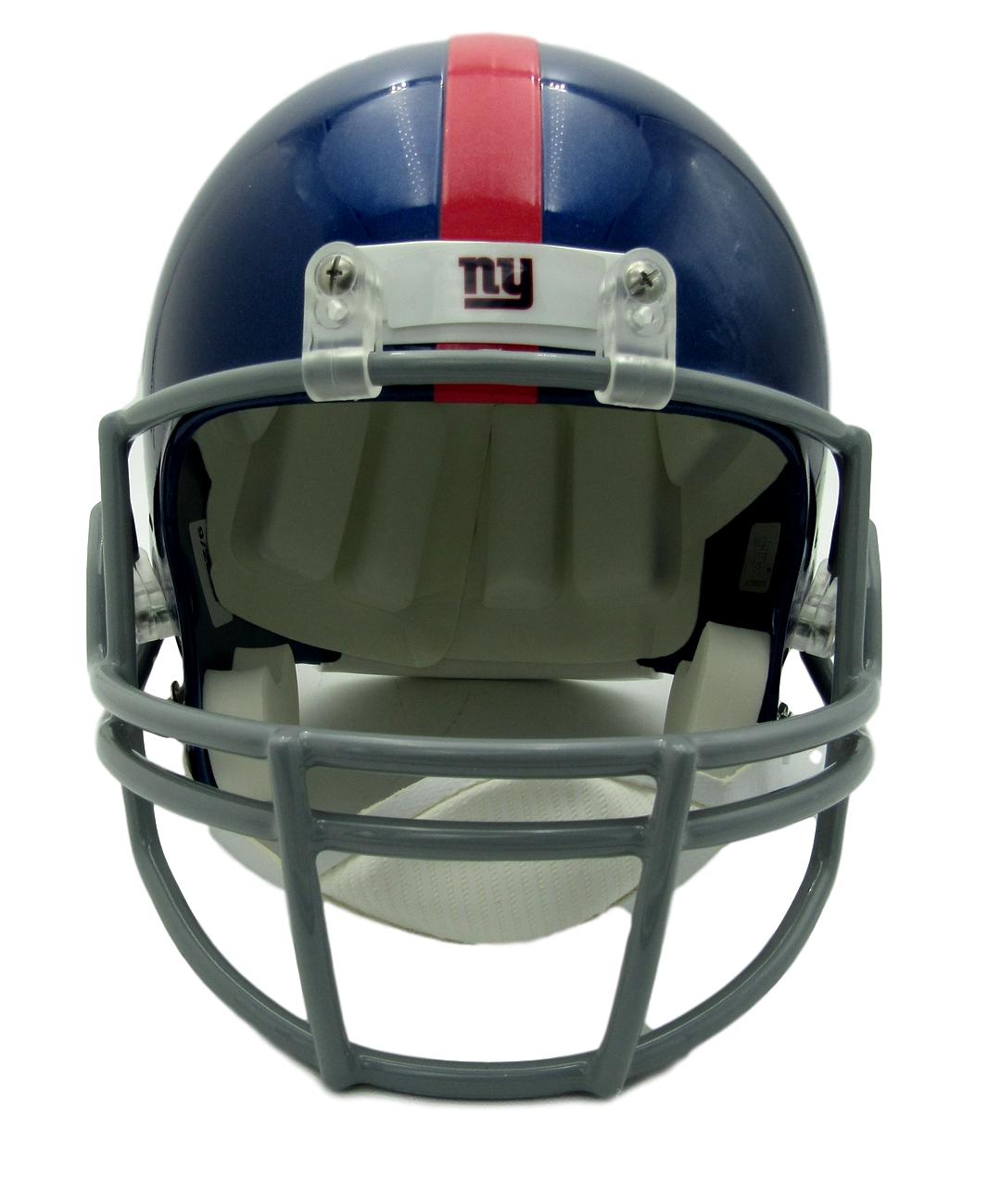 Daniel Jones Signed Giants Full-Size Helmet (Beckett COA) at PristineAuction.com Daniel Jones Signed Giants Full-Size Helmet (Beckett COA) at PristineAuction.com